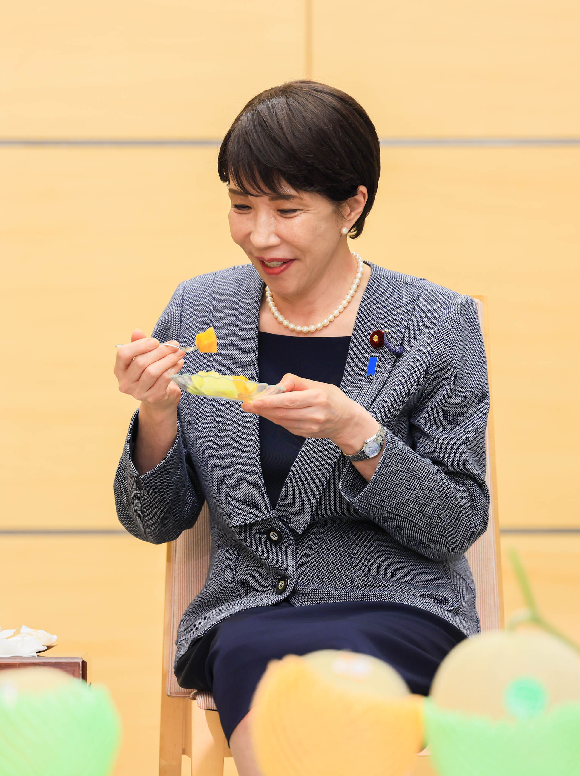 Prime Minister Takaichi being presented with melons (6)