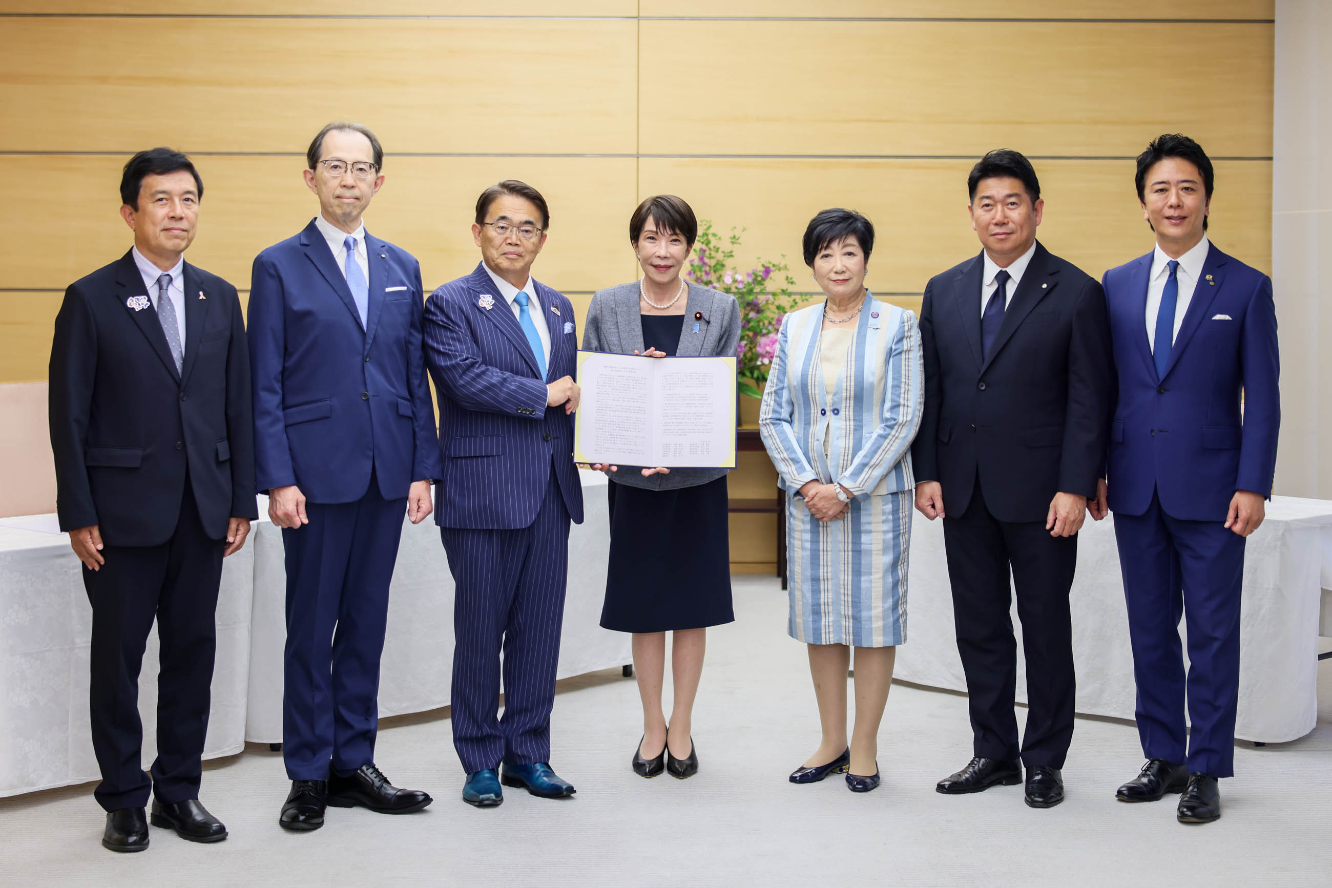 Prime Minister Takaichi receiving a courtesy call (1)