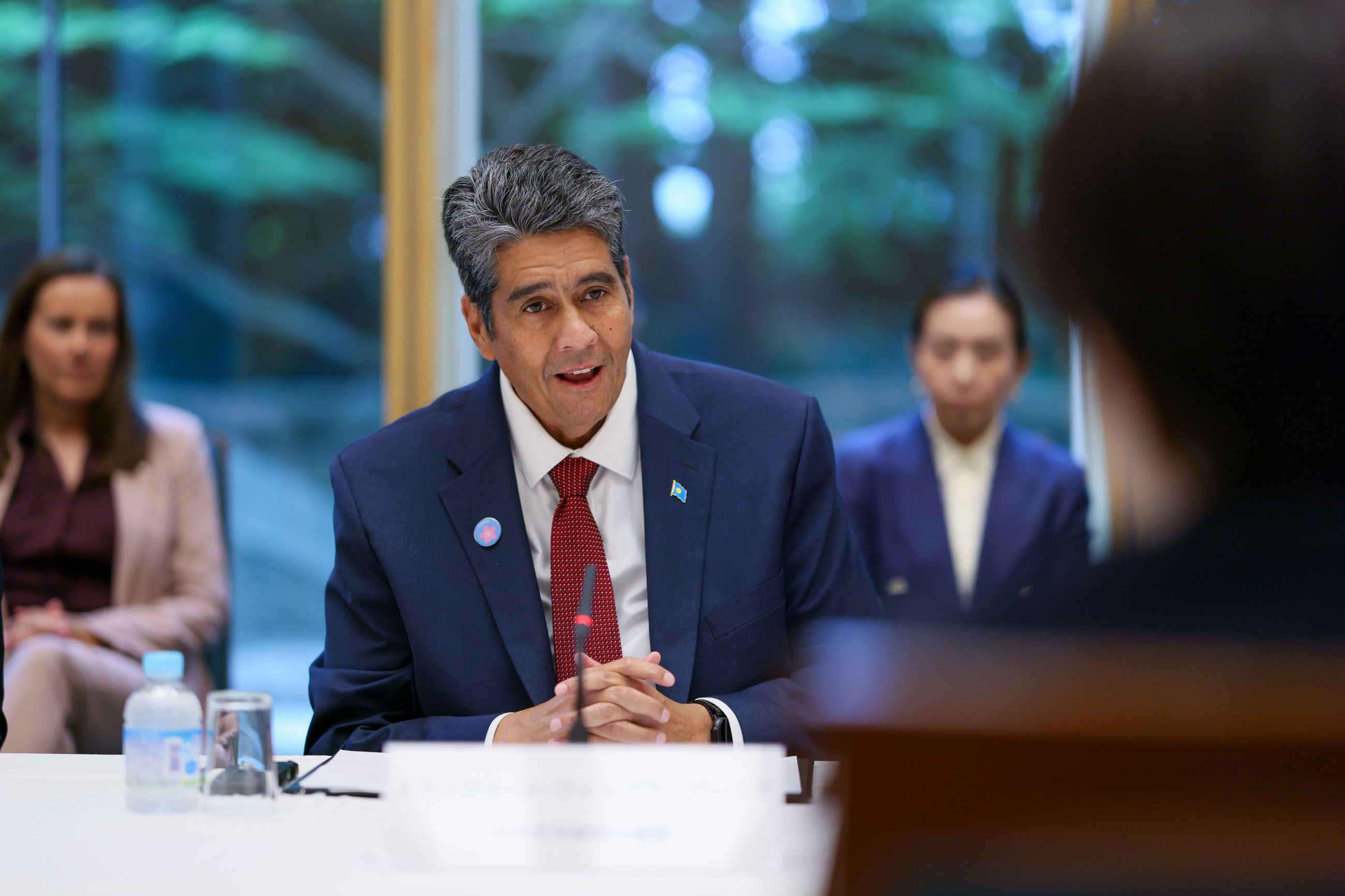 Scene from the meeting with representatives attending the Island States Ocean Summit (3)