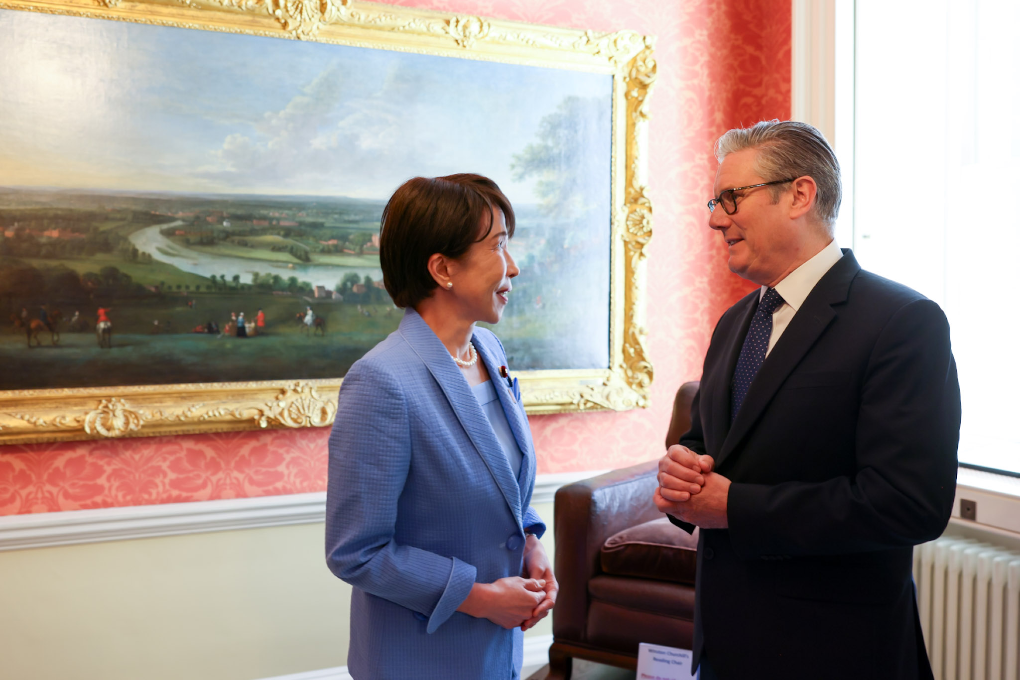 Prime Minister Takaichi and Prime Minister Starmer Ahead of the Summit Meeting 1