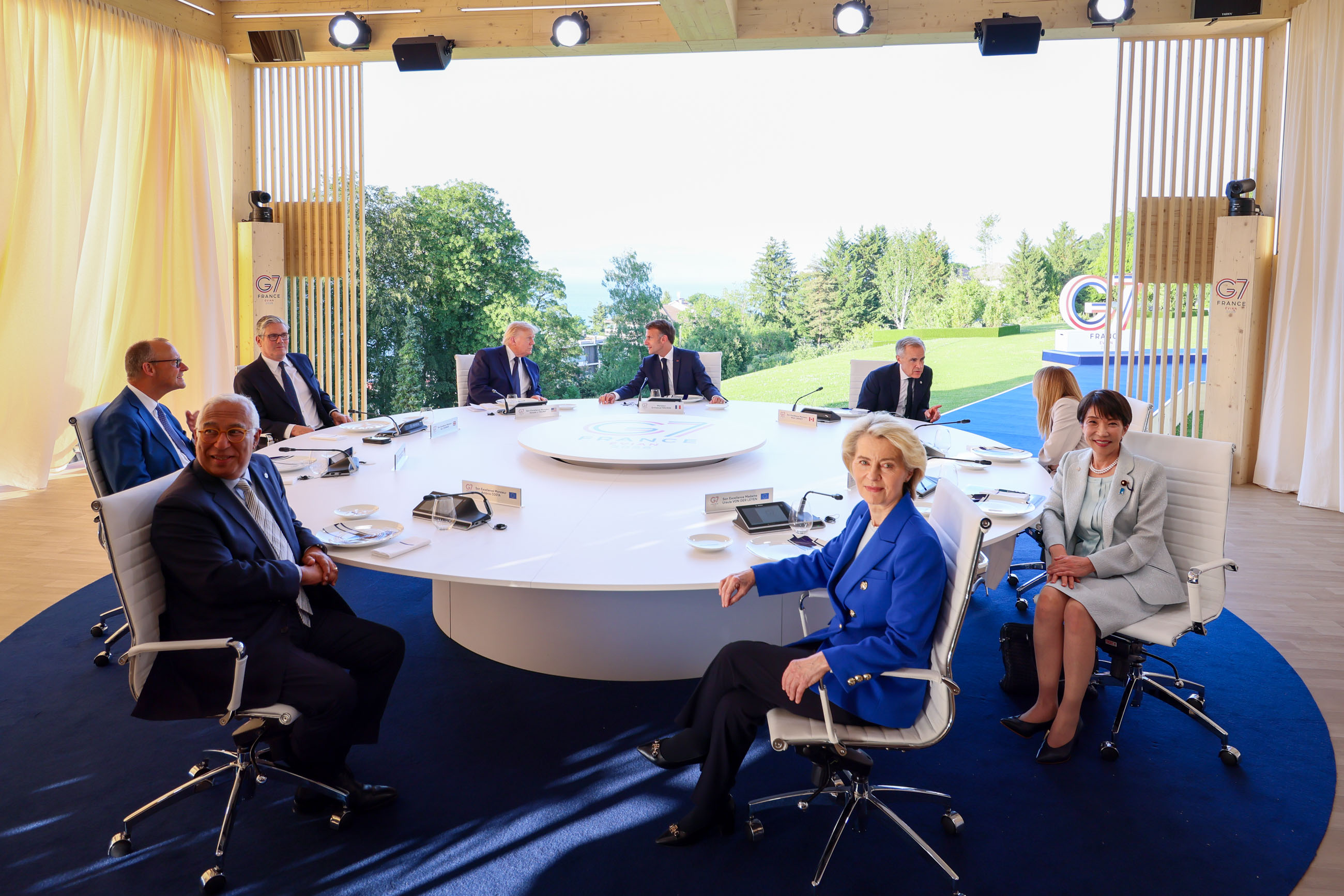G7 Evian Summit Working Dinner: “Working together to strengthen international partnerships and solidarity” 1