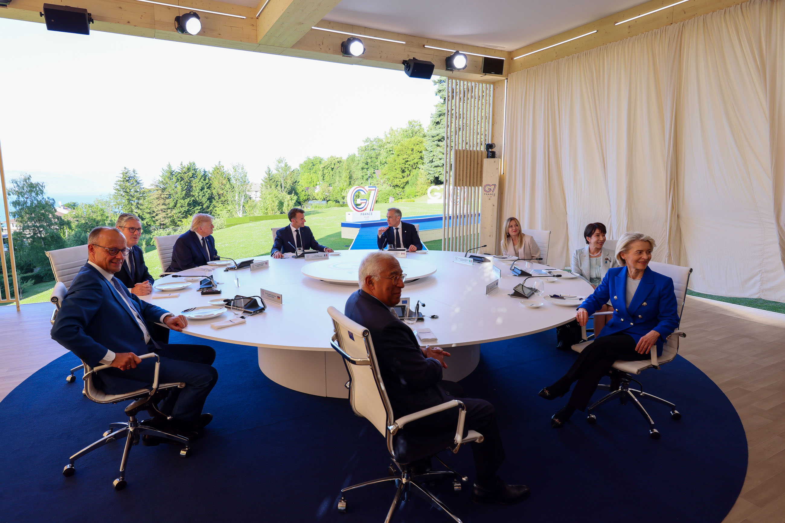 G7 Evian Summit Working Dinner: “Working together to strengthen international partnerships and solidarity” 2