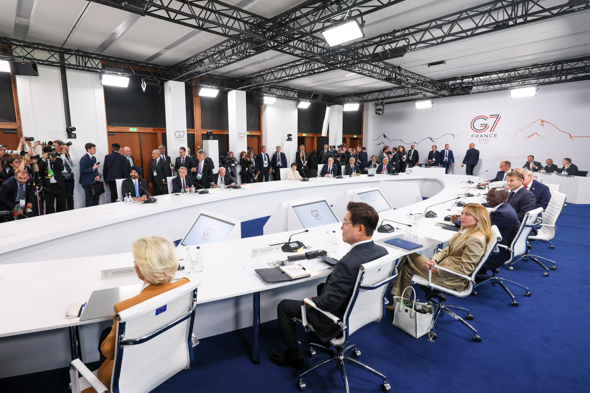 Working Session: “Forging New Partnerships and Rebuilding International Solidarity” 5