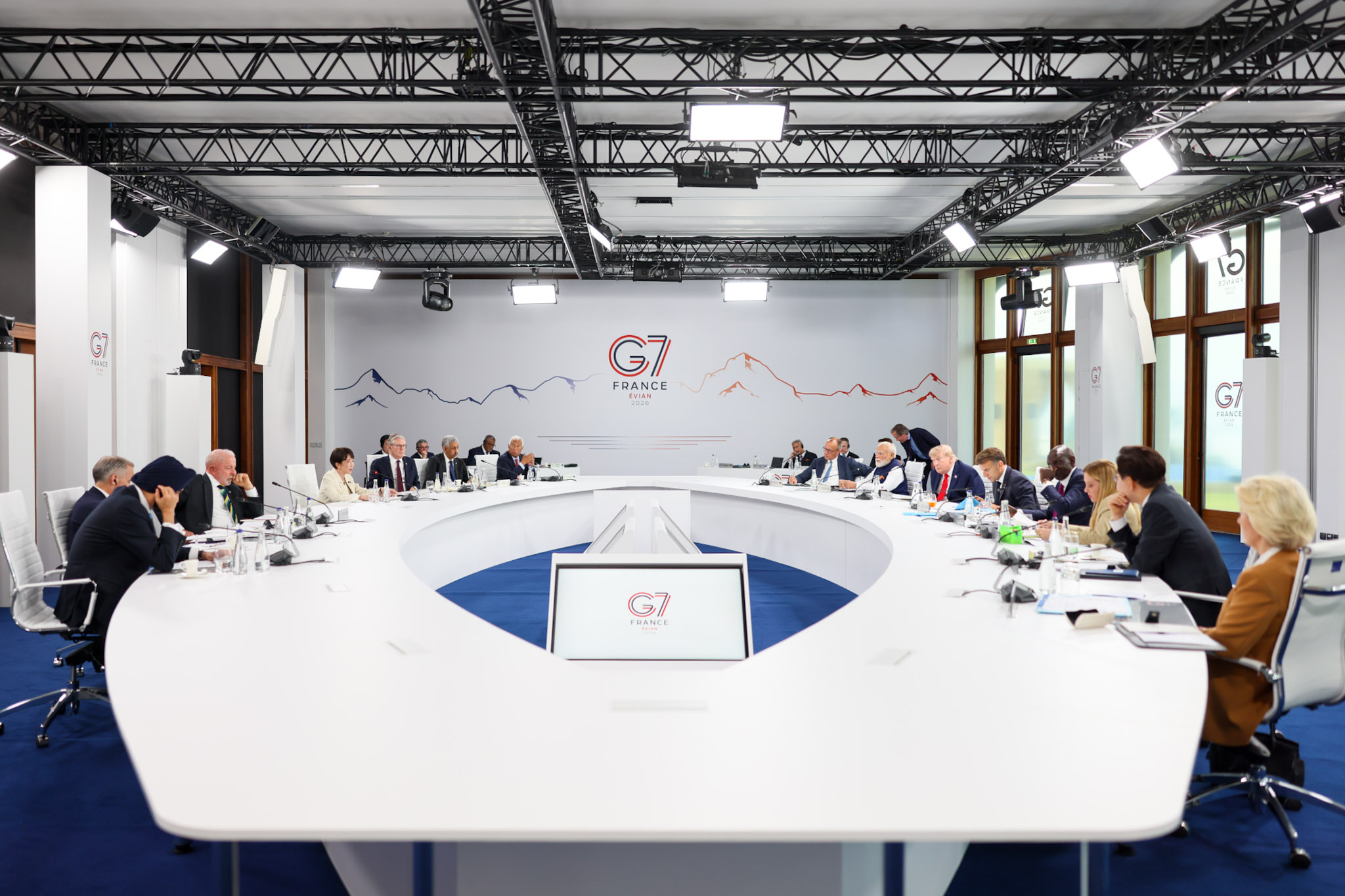 Working Session: “Forging New Partnerships and Rebuilding International Solidarity” 1
