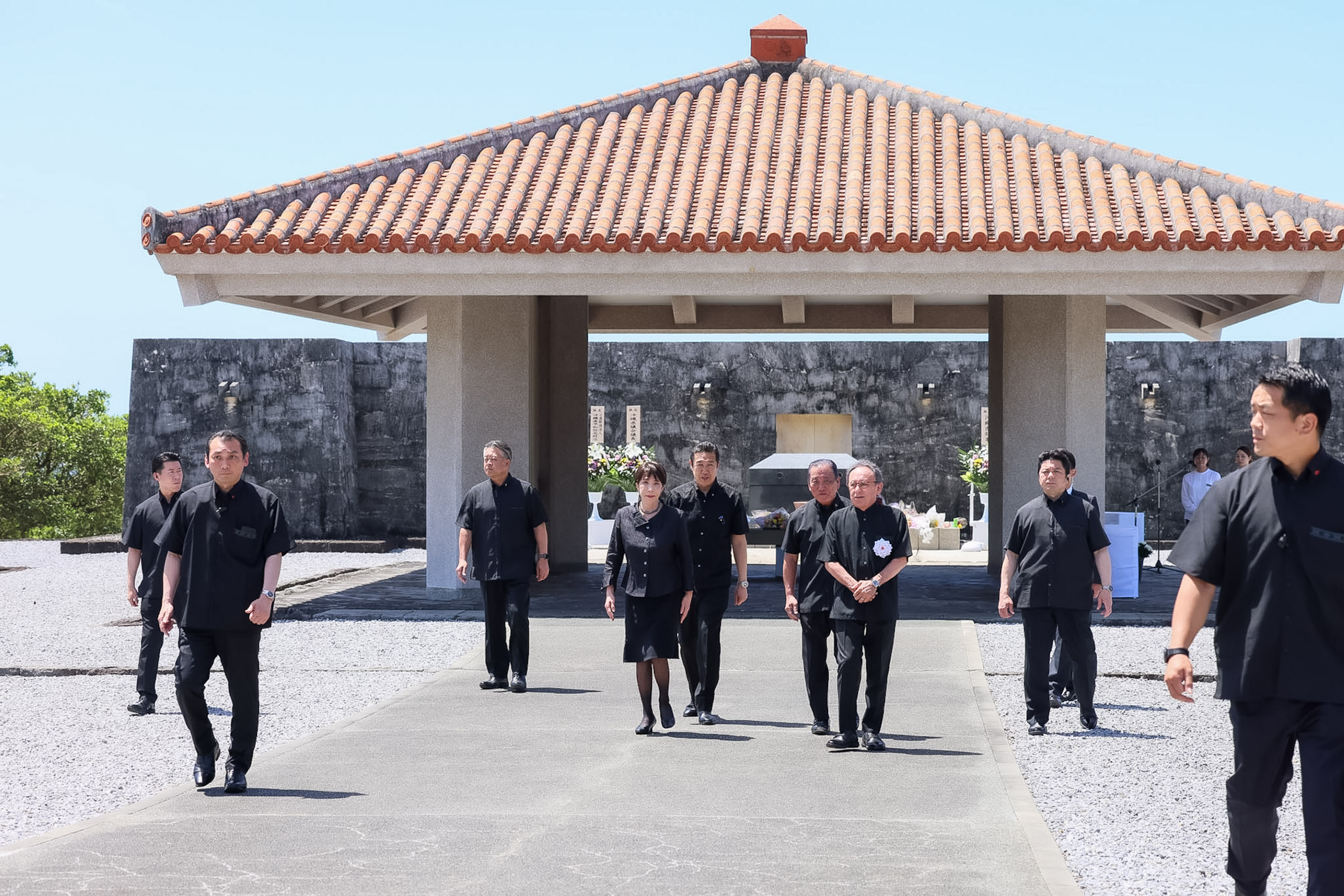 Prime Minister TAKAICHI offering flowers at the National War Dead Peace Mausoleum in the Peace Memorial Park 3