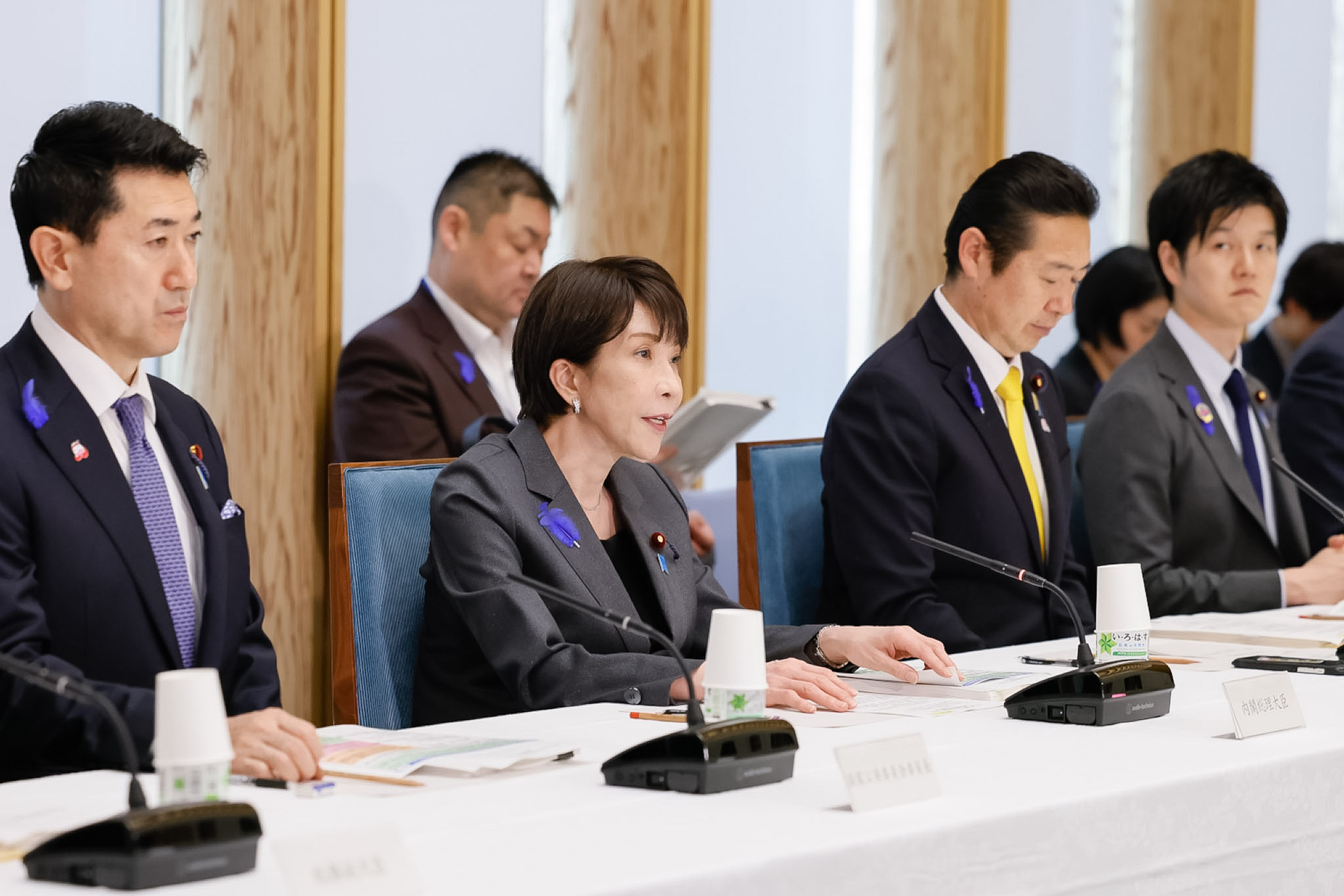 Prime Minister Takaichi wrapping up the meeting (1)
