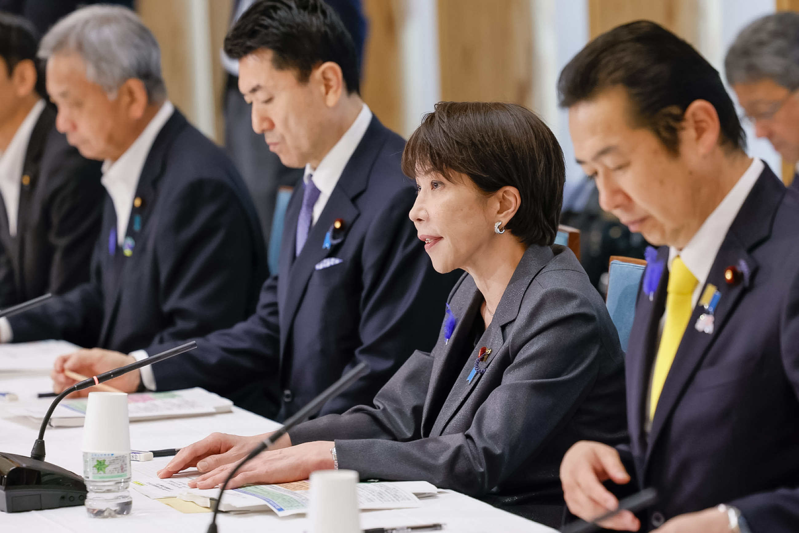 Prime Minister Takaichi wrapping up the meeting (2)