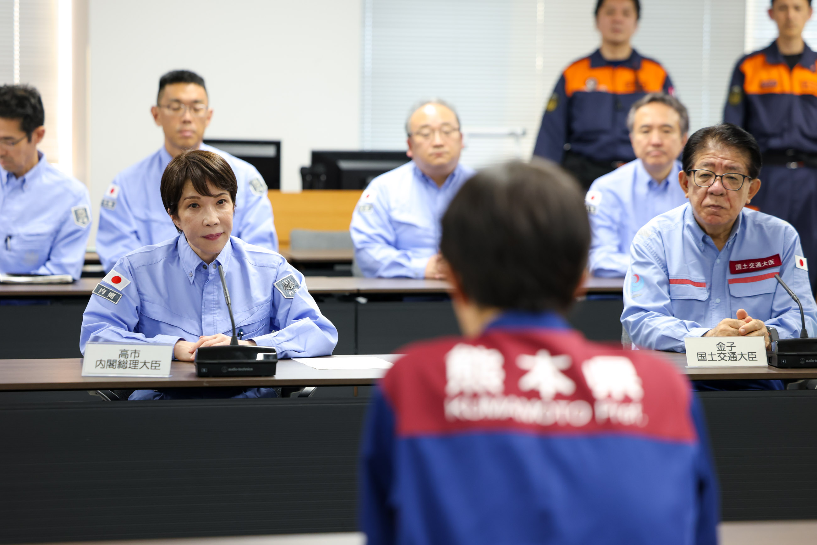Prime Minister TAKAICHI Exchanging Views with Governor KIMURA Takashi of Kumamoto Prefecture (3)