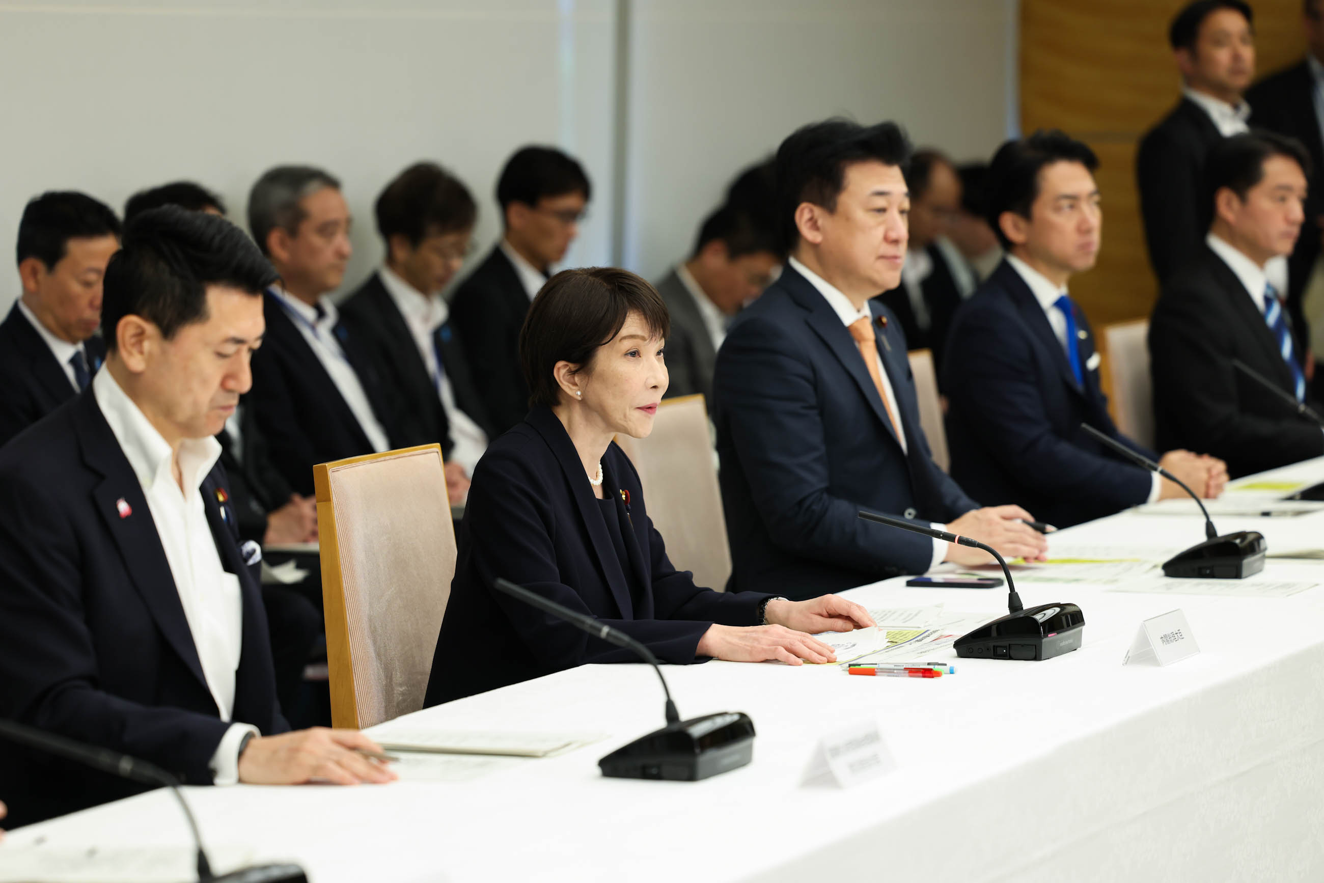 Prime Minster Takaichi wrapping up the meeting (1)