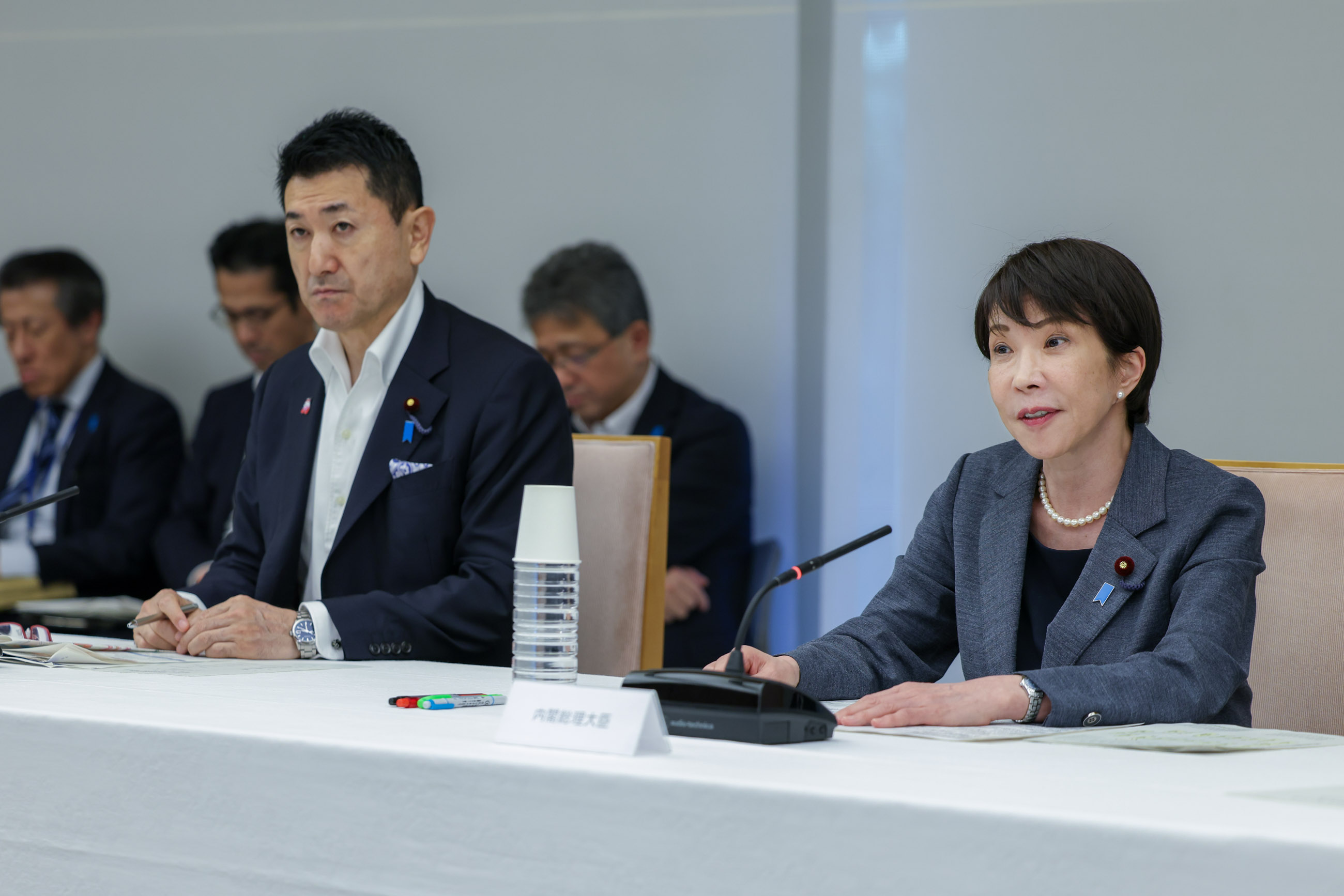 Prime Minster Takaichi wrapping up the meeting (3)