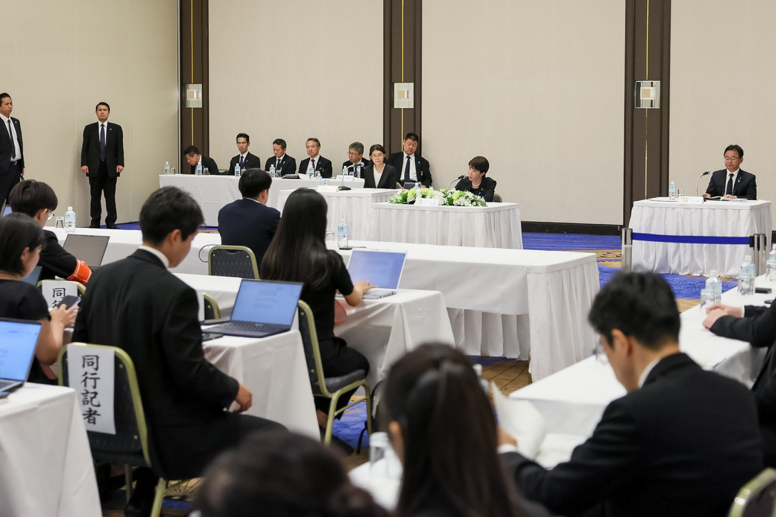 Prime Minister TAKAICHI speaking to the press (2)