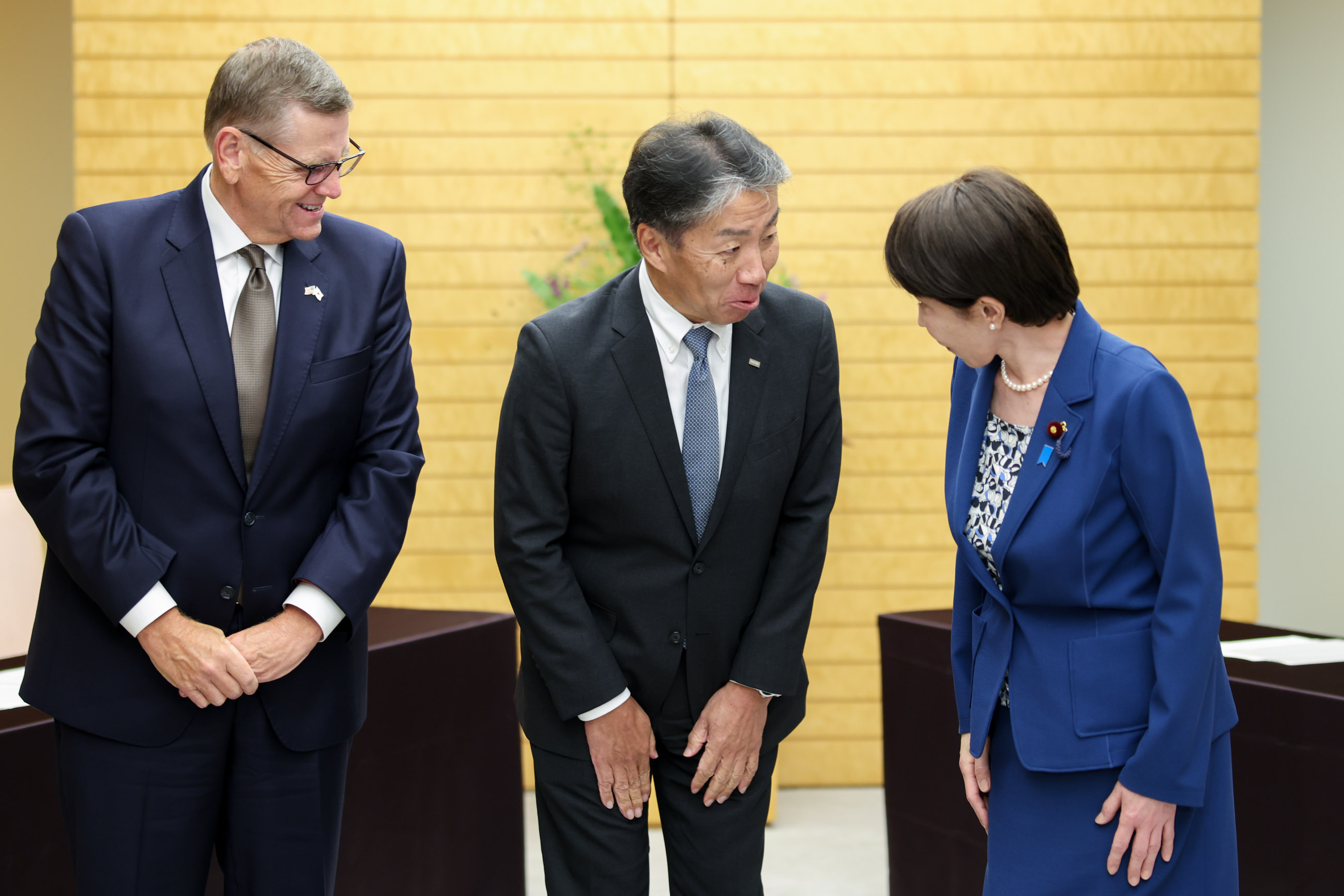 Prime Minister Takaichi receiving a courtesy call (2)