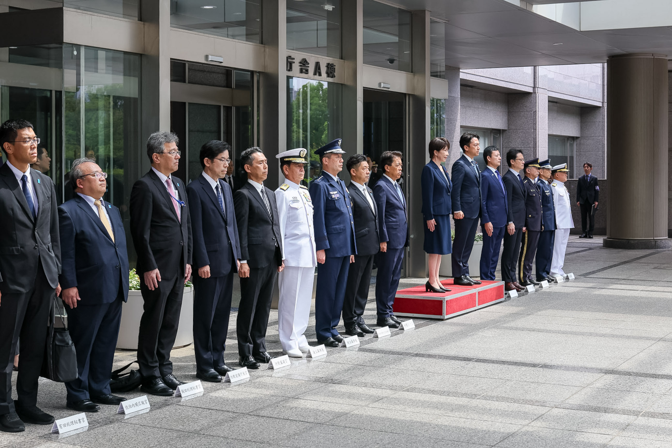 Prime Minister Takaichi receiving honors and inspecting the guard of honor (4)
