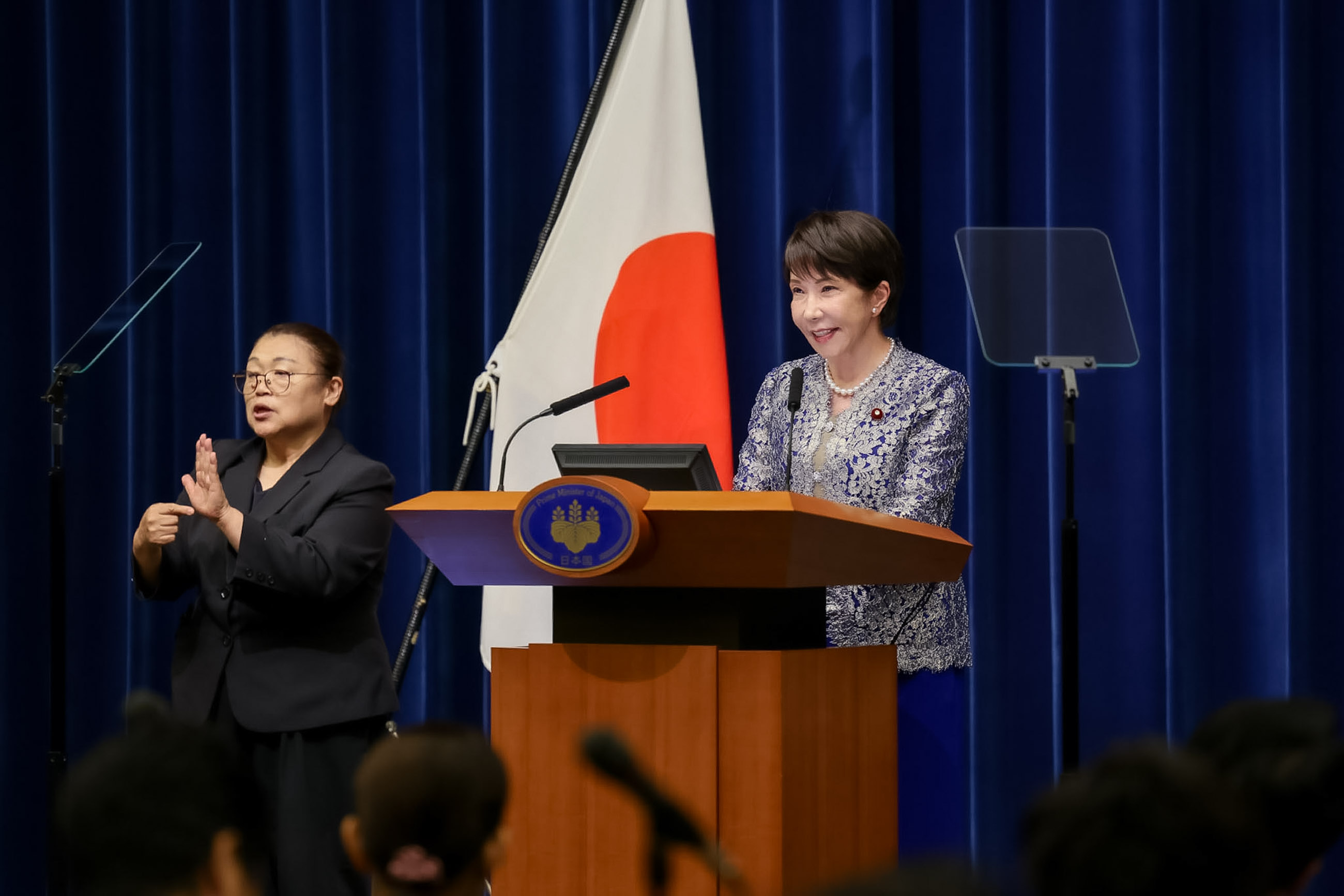 Meeting of the ruling parties’ leadersChief Cabinet Secretary Kihara announcing the list of Cabinet members and other officials (5)