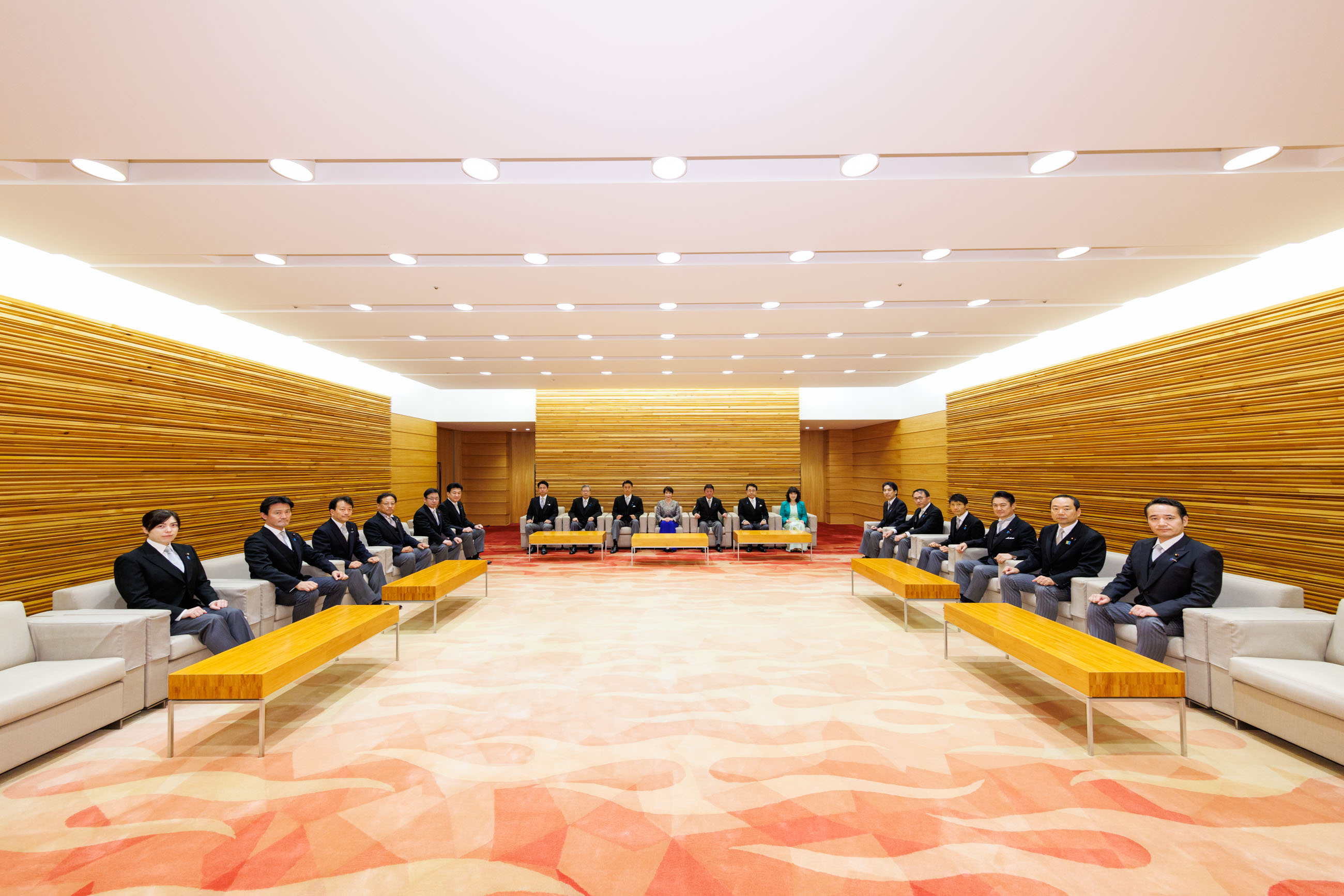 First Cabinet meeting (2)