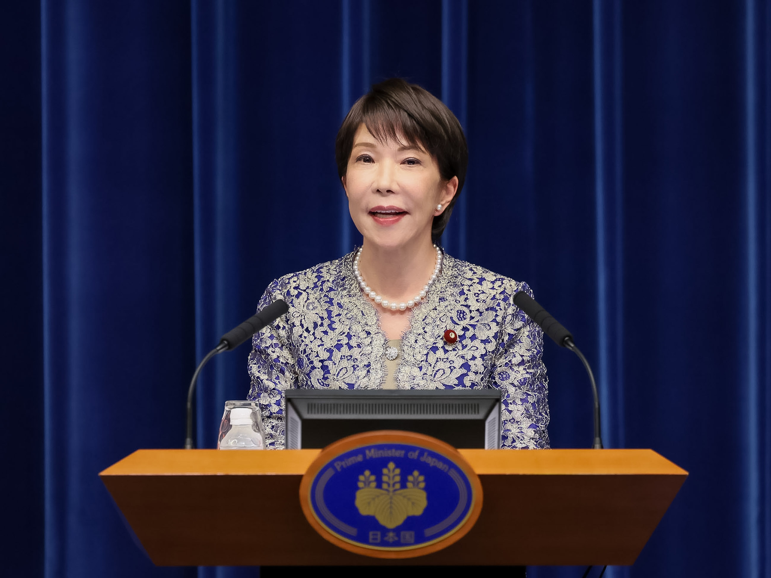 Meeting of the ruling parties’ leadersChief Cabinet Secretary Kihara announcing the list of Cabinet members and other officials (1)