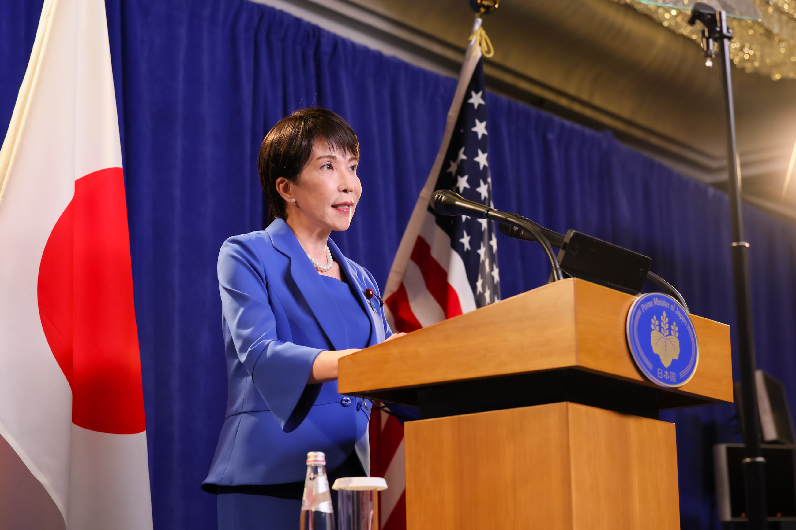 Press Conference (3)