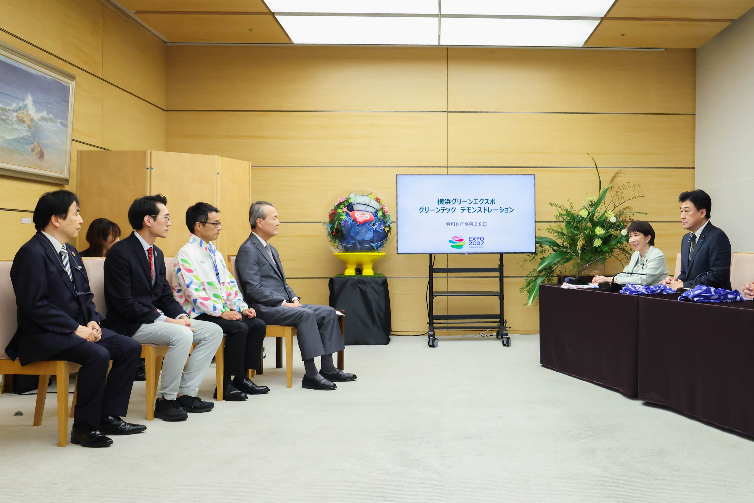Prime Minister Takaichi receiving a courtesy call (11)