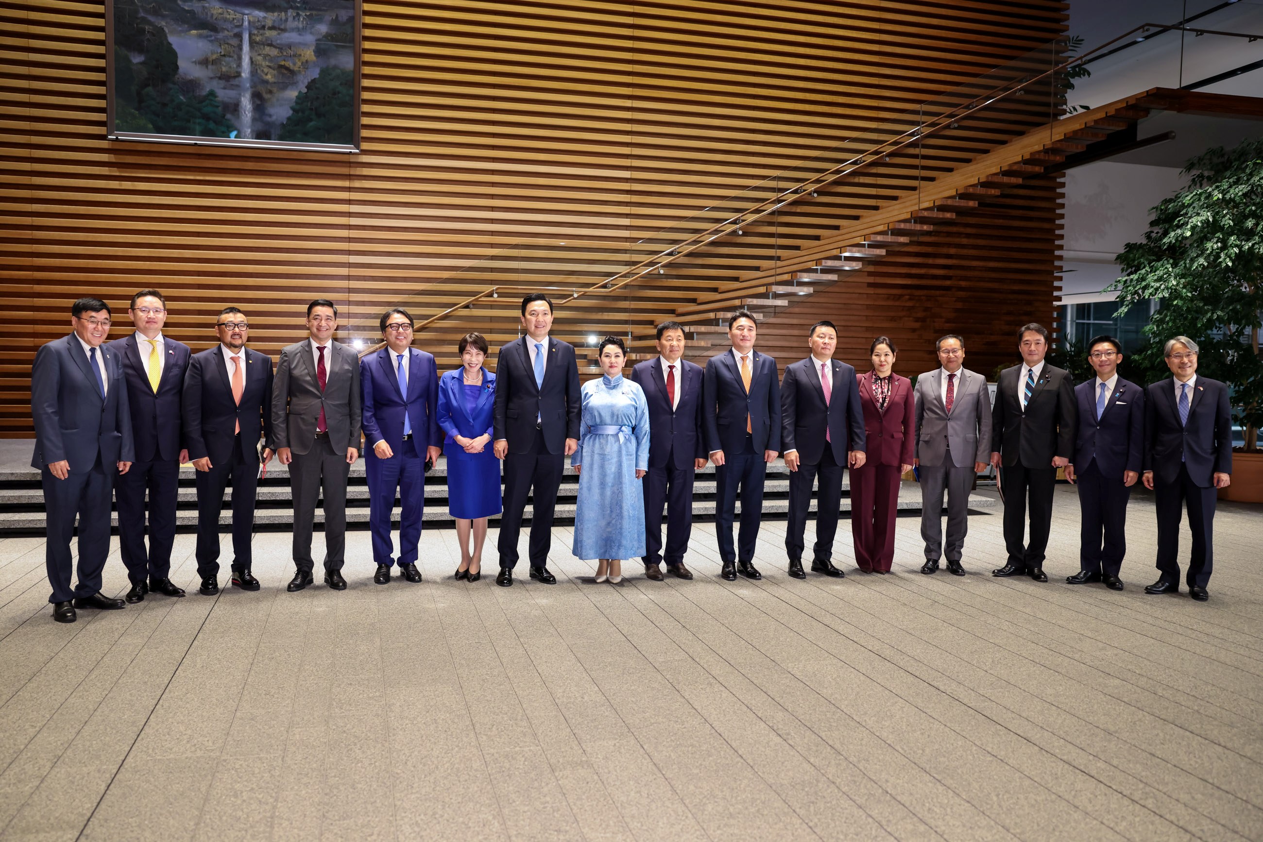 Commemorative photo (1)