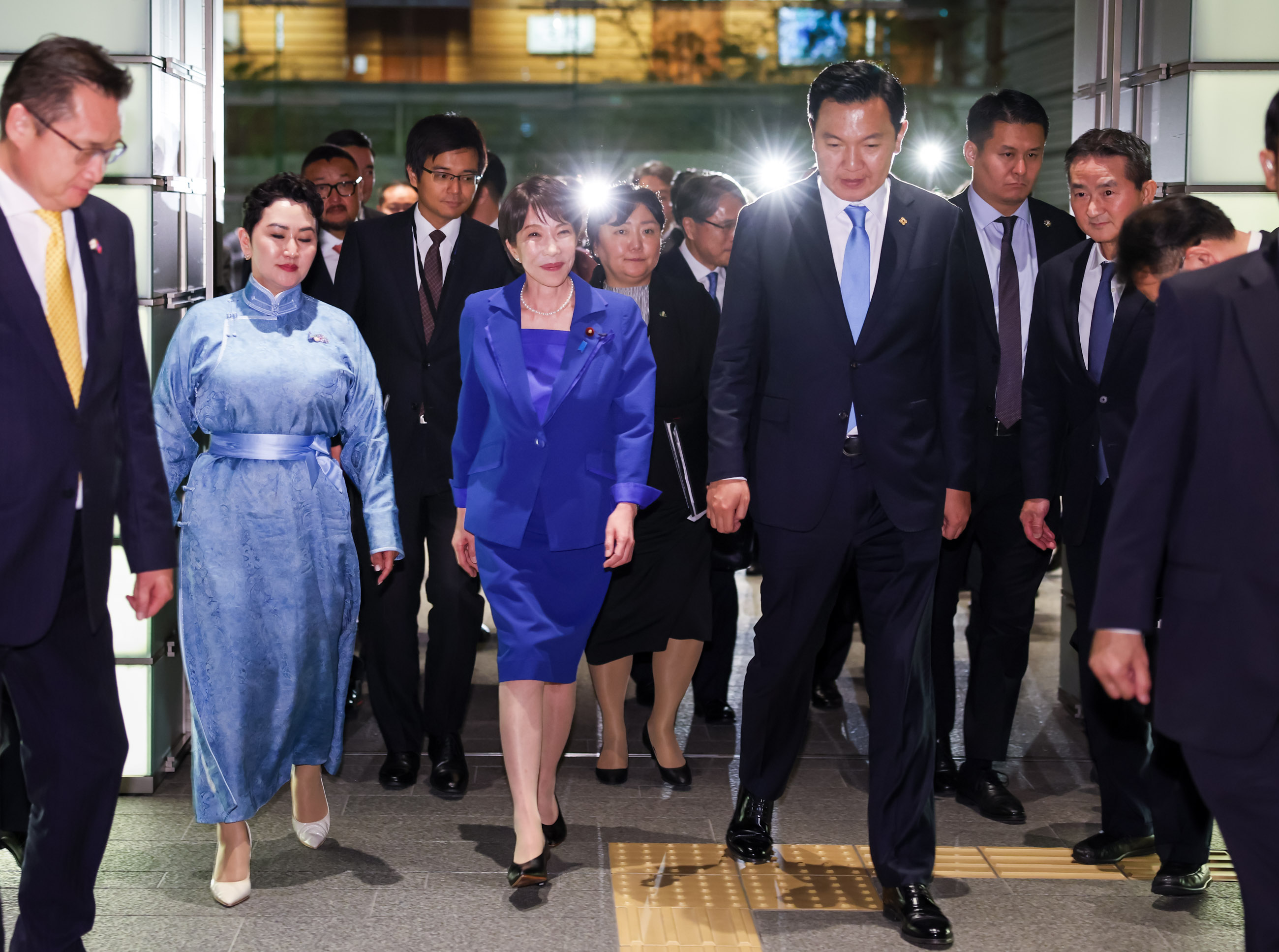 Prime Minister Takaichi seeing off Prime Minister Uchral (1)
