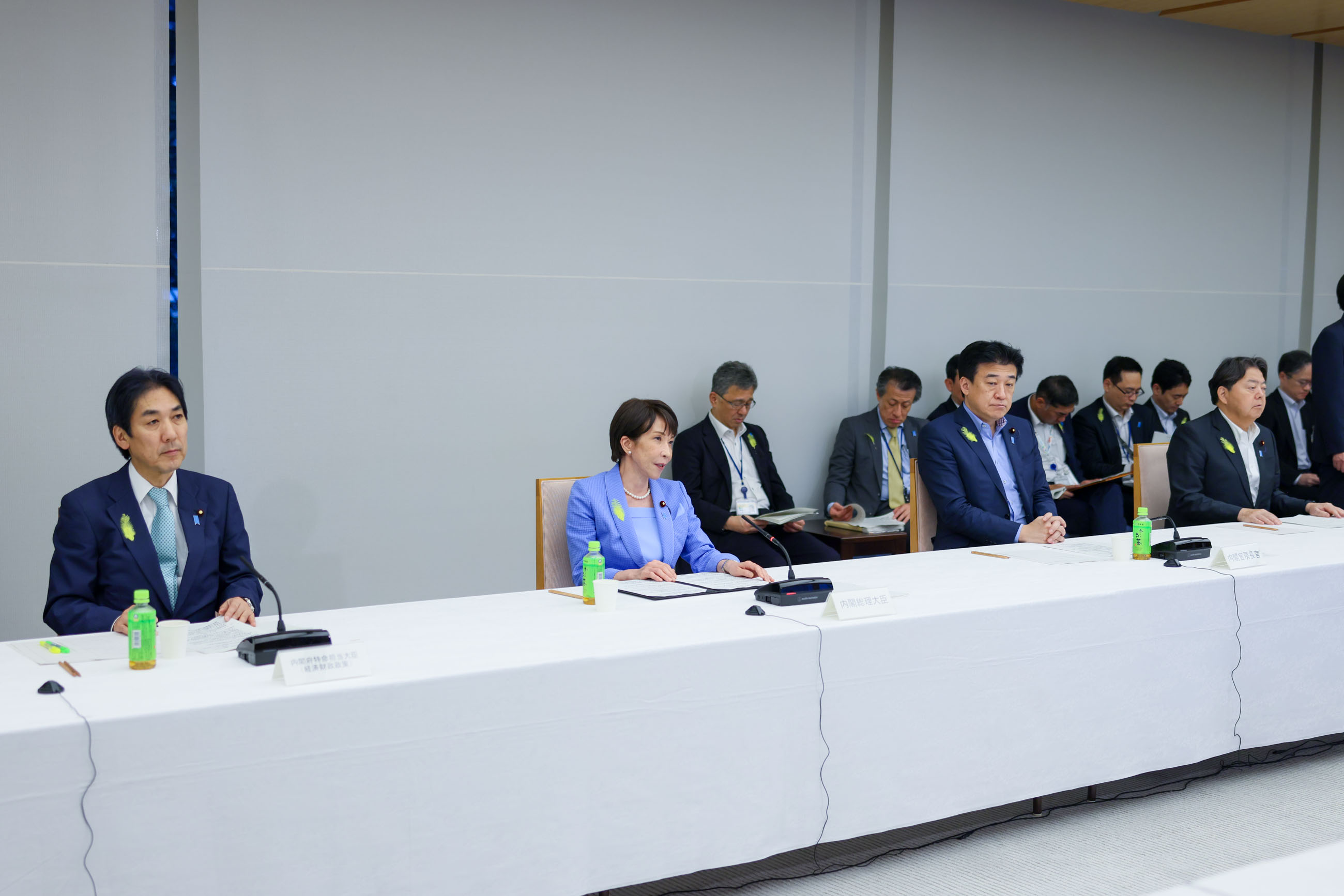 Prime Minister Takaichi wrapping up the meeting (4)