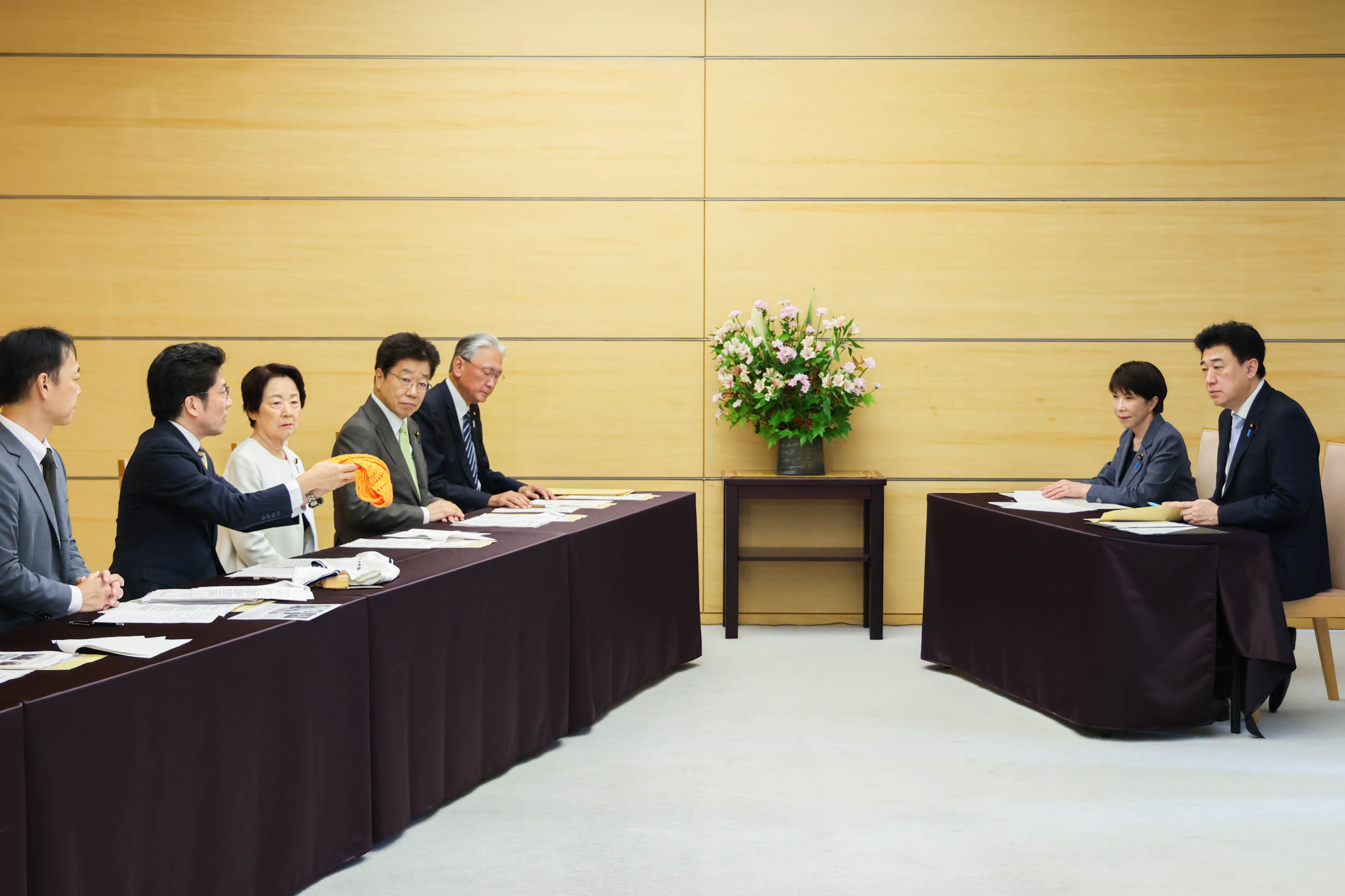 Prime Minister Takaichi holding a meeting (5)