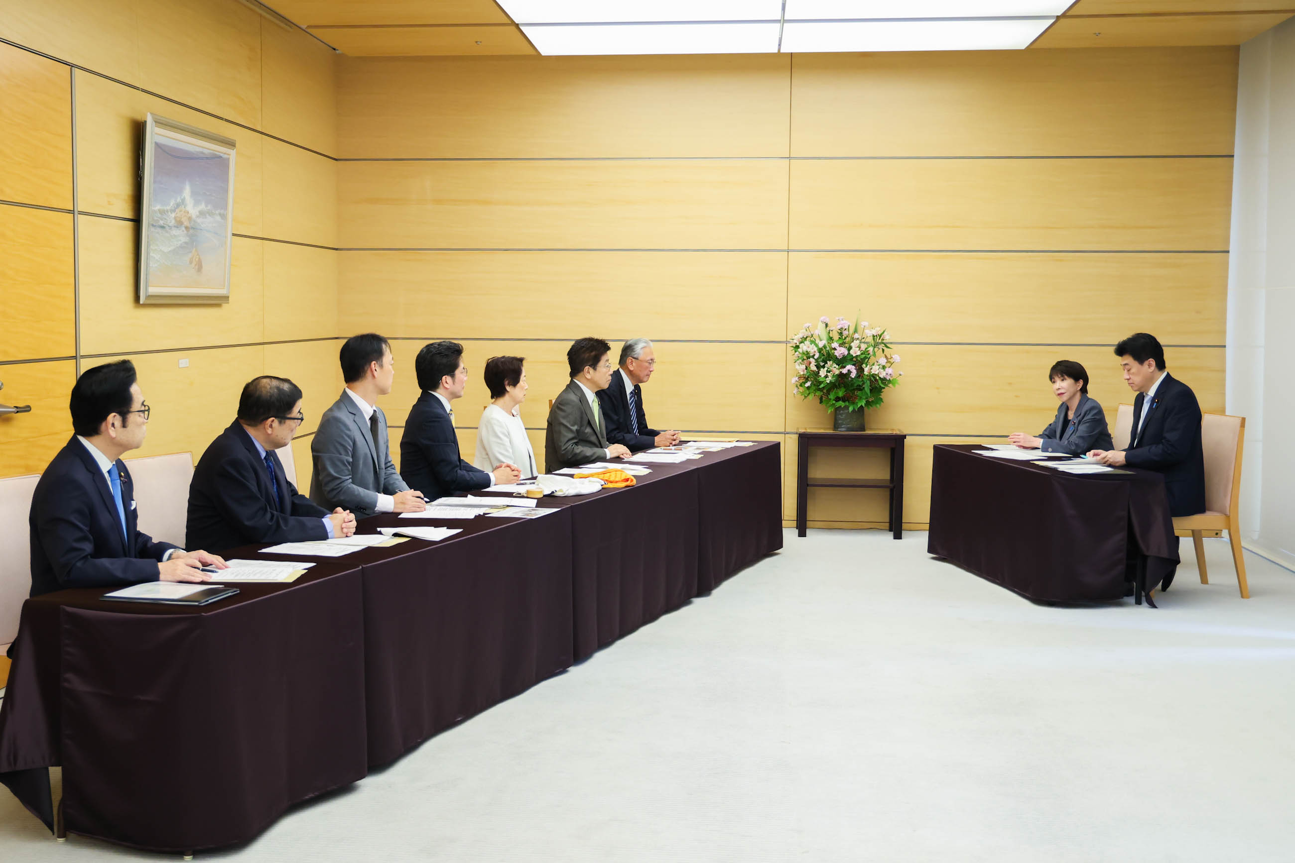 Prime Minister Takaichi holding a meeting (7)