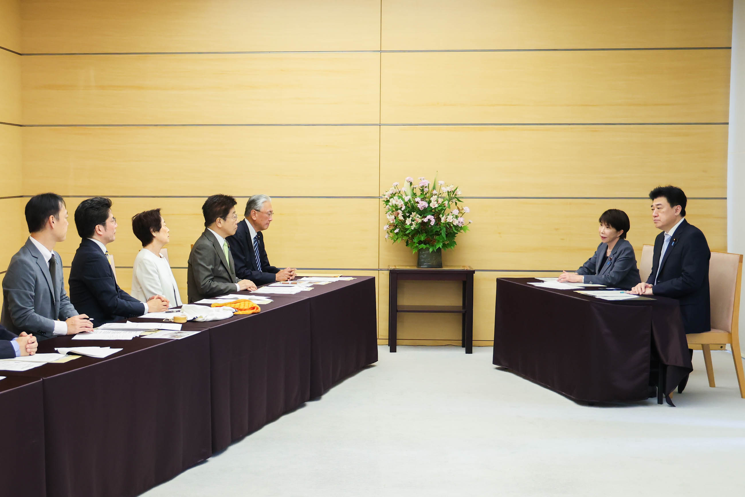 Prime Minister Takaichi holding a meeting (8)
