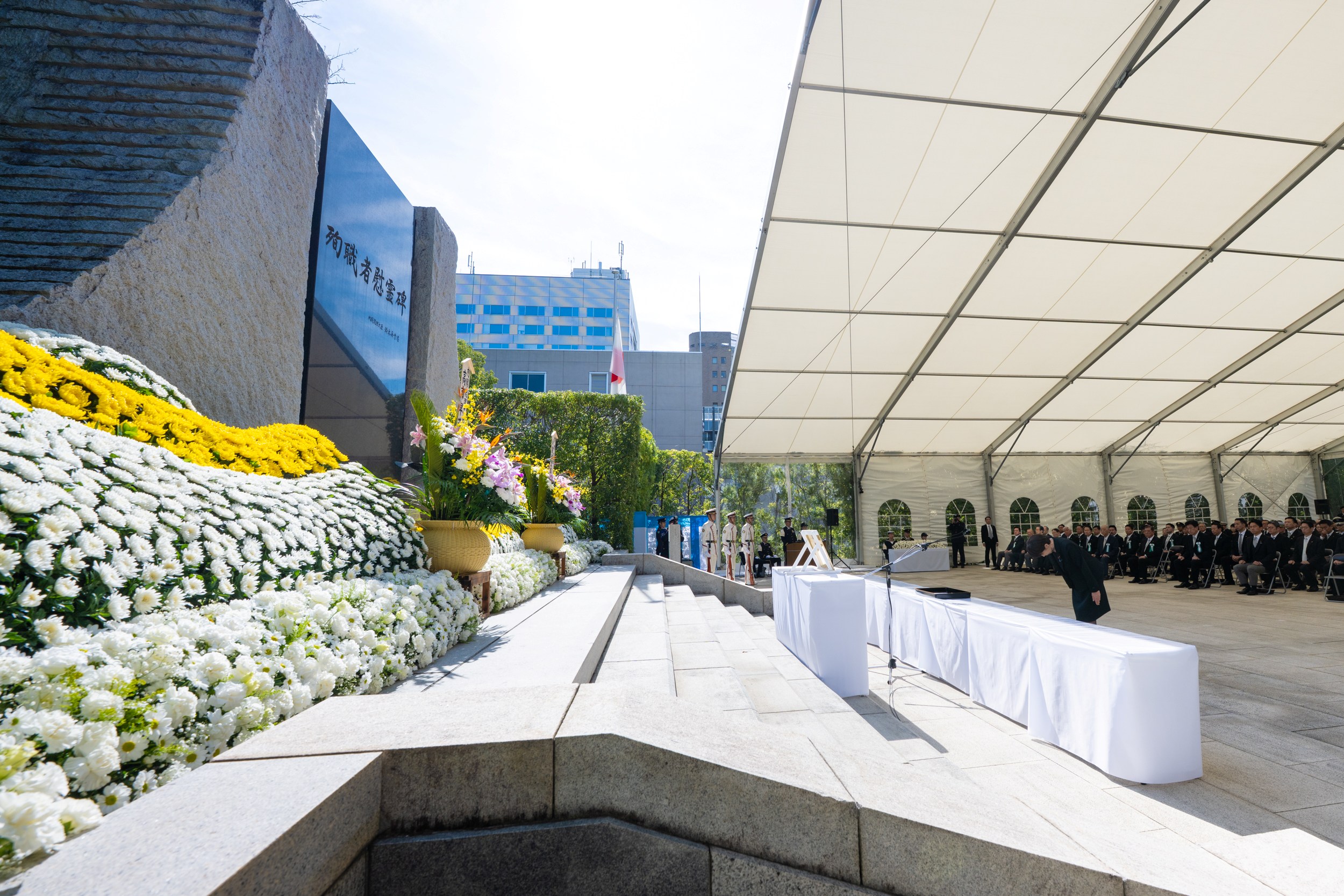 Prime Minister Takaichi delivering a memorial address (2) (Photo provided by the Ministry of Defense)