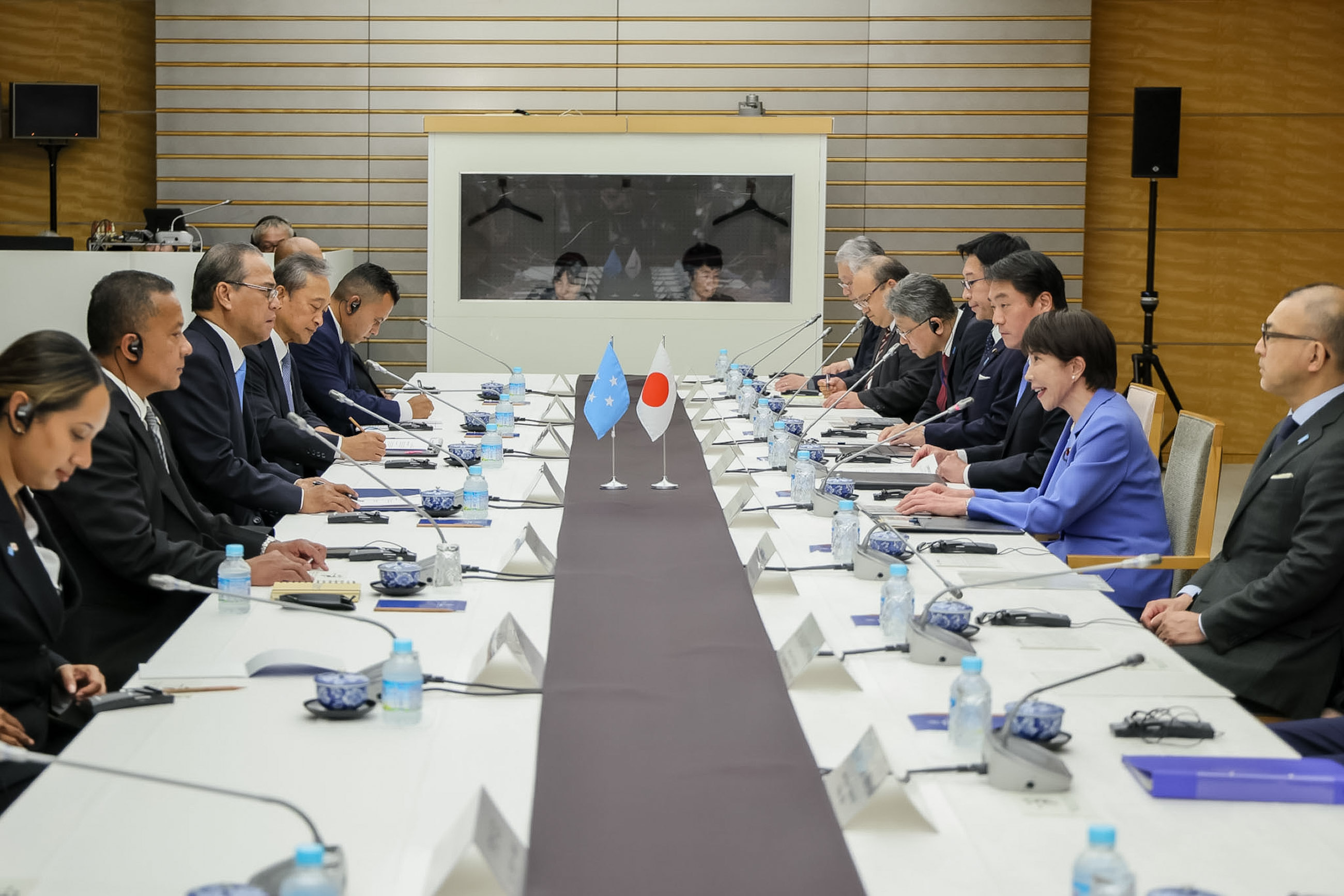 Japan-the Federated States of Micronesia Summit Meeting (4)