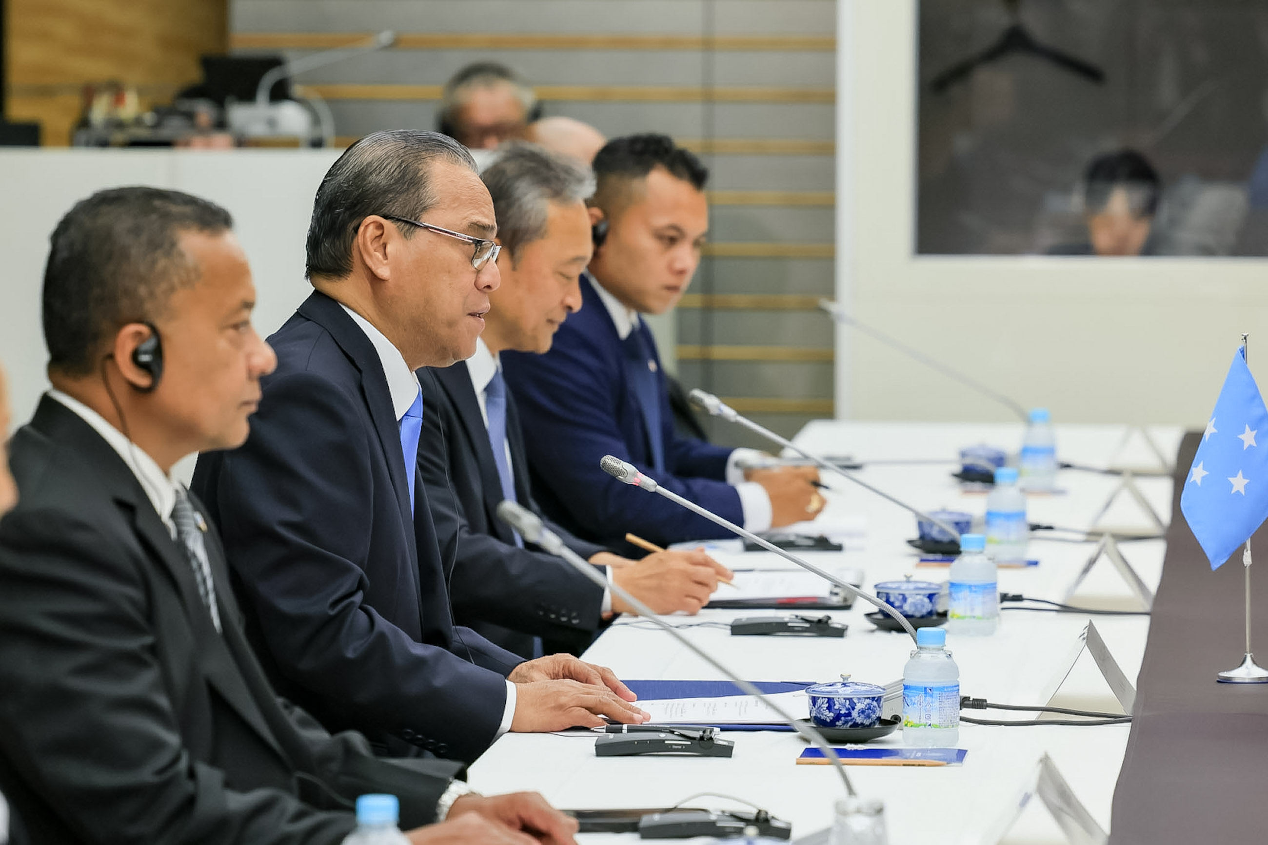 Japan-the Federated States of Micronesia Summit Meeting (6)