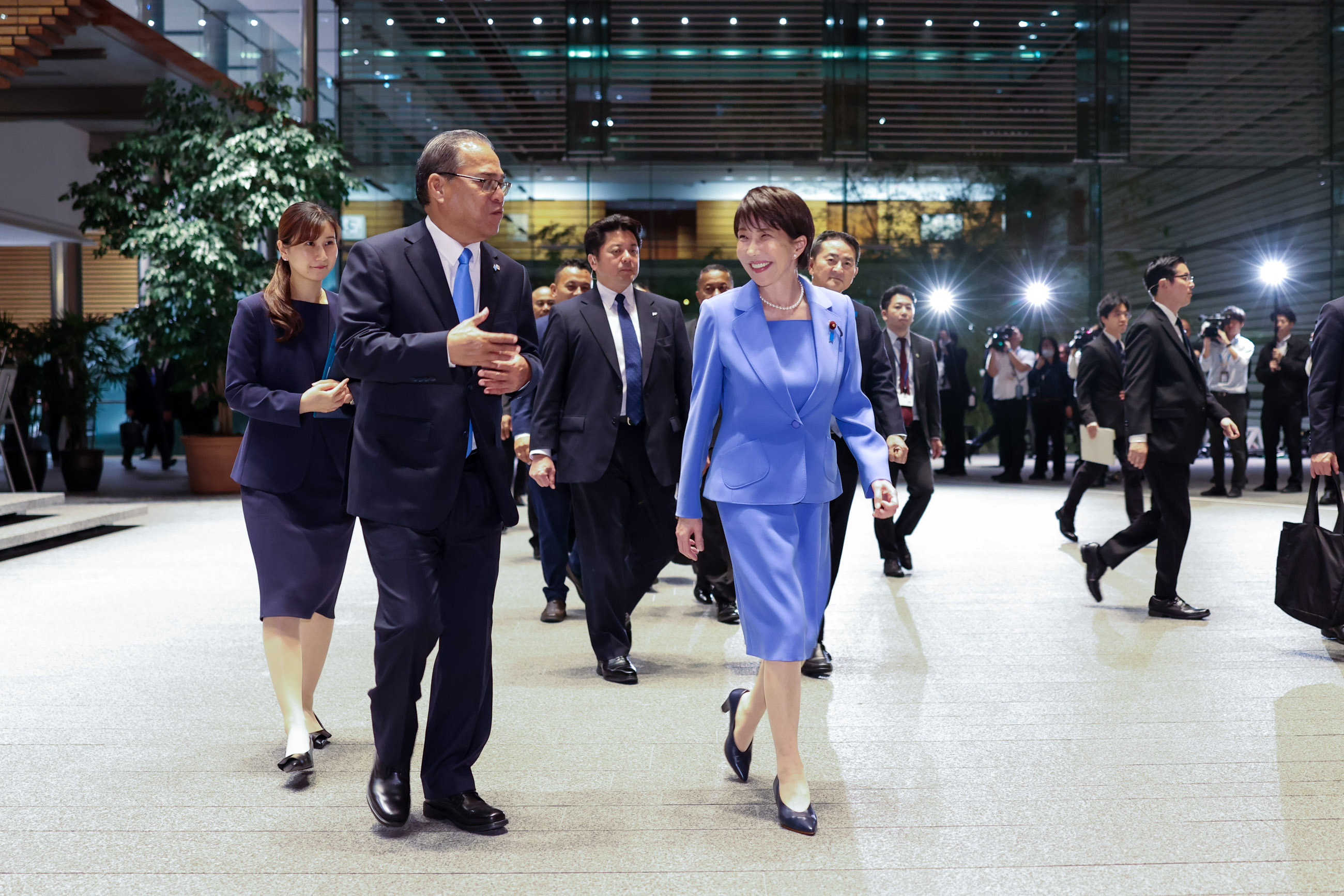 Prime Minister Takaichi seeing off President Simina (2)