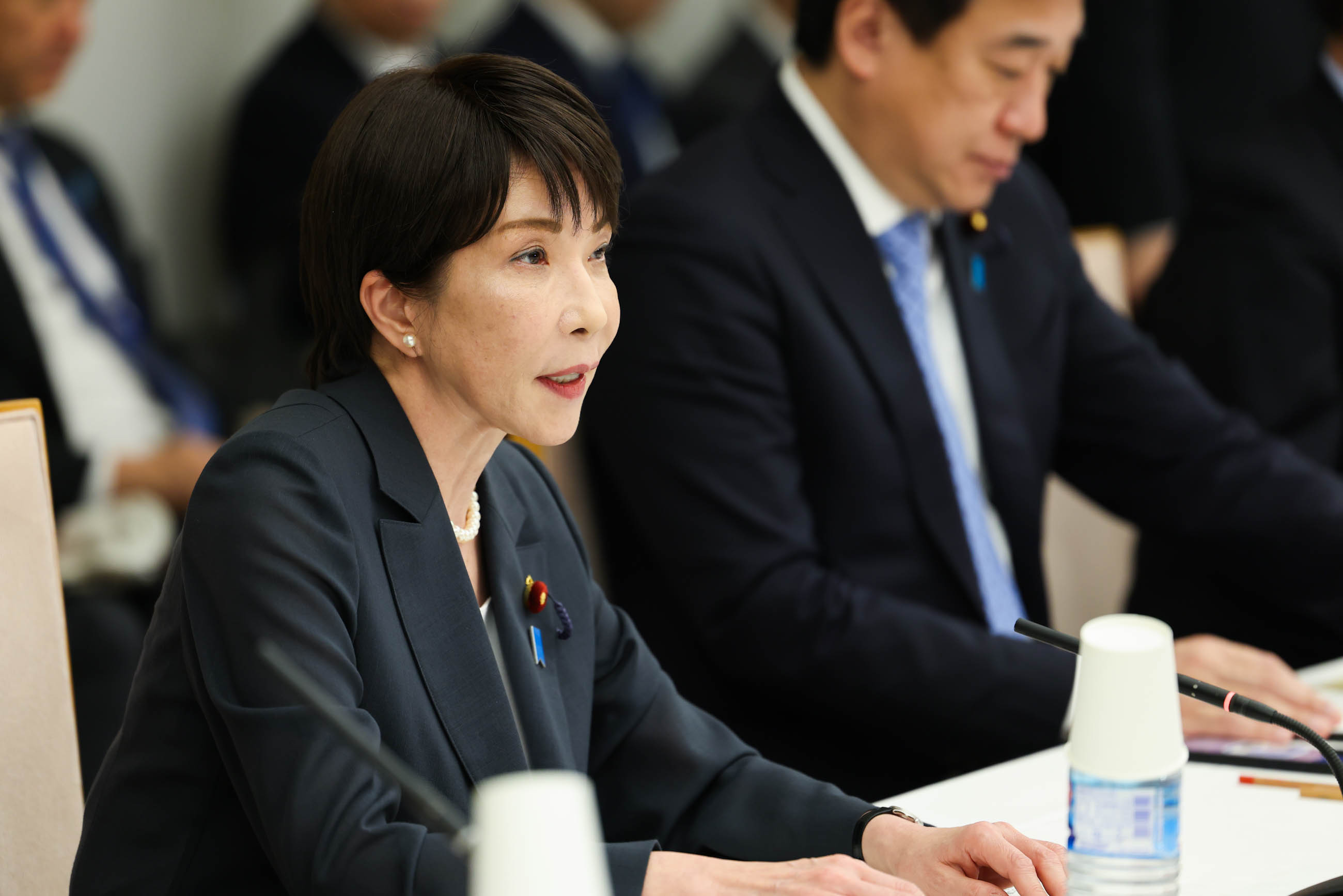 Prime Minister Takaichi wrapping up the meeting (1)