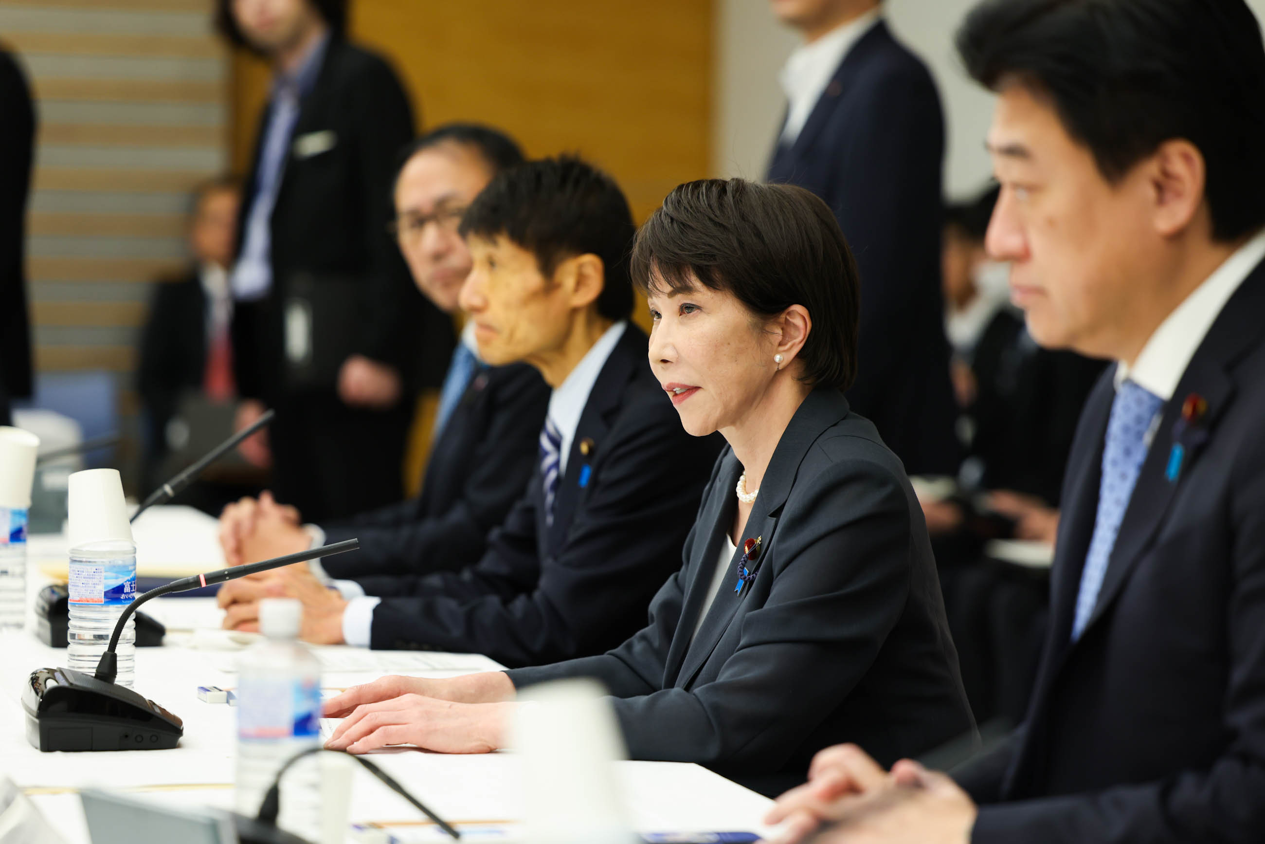 Prime Minister Takaichi wrapping up the meeting (3)