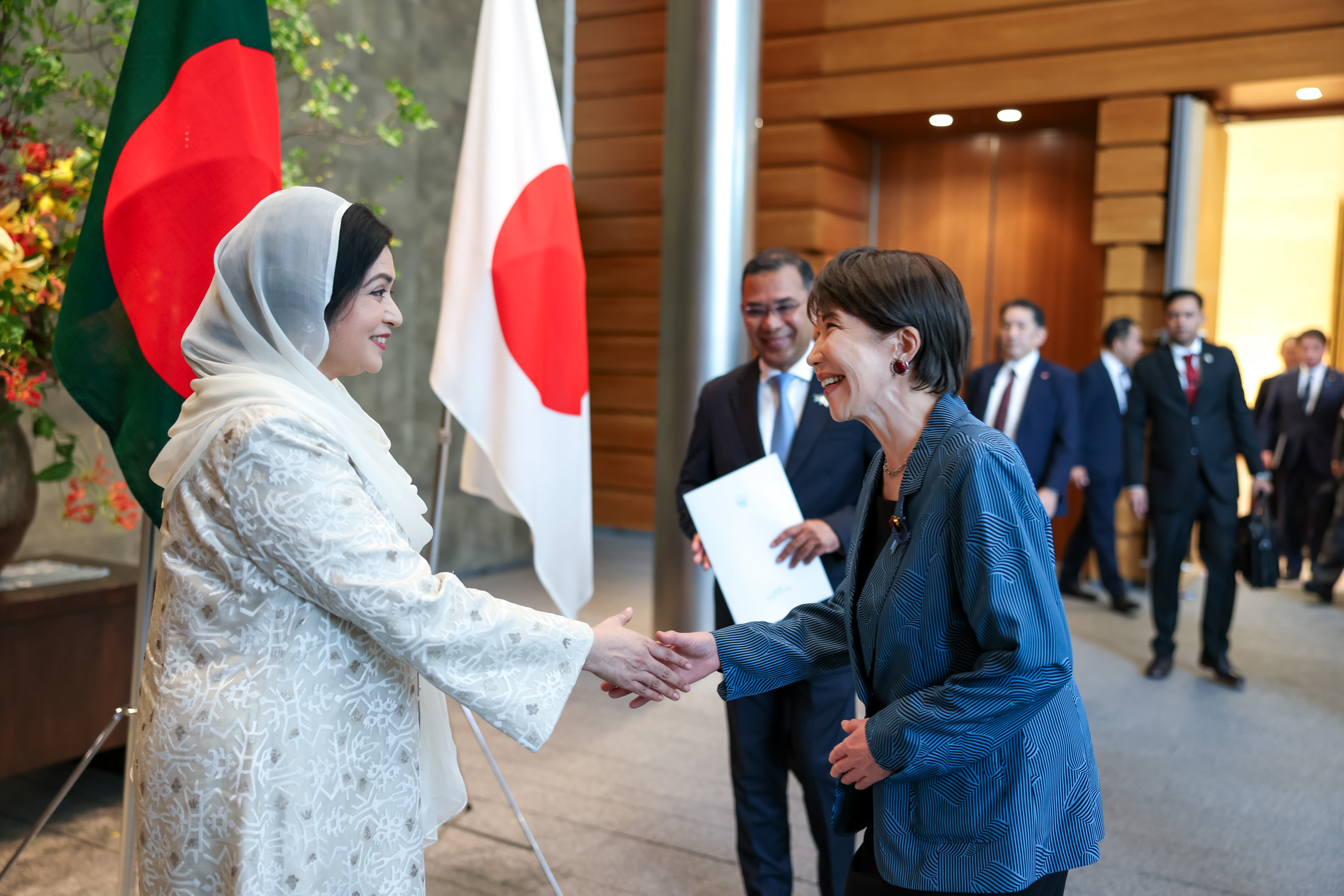 Commemorative photograph (1)