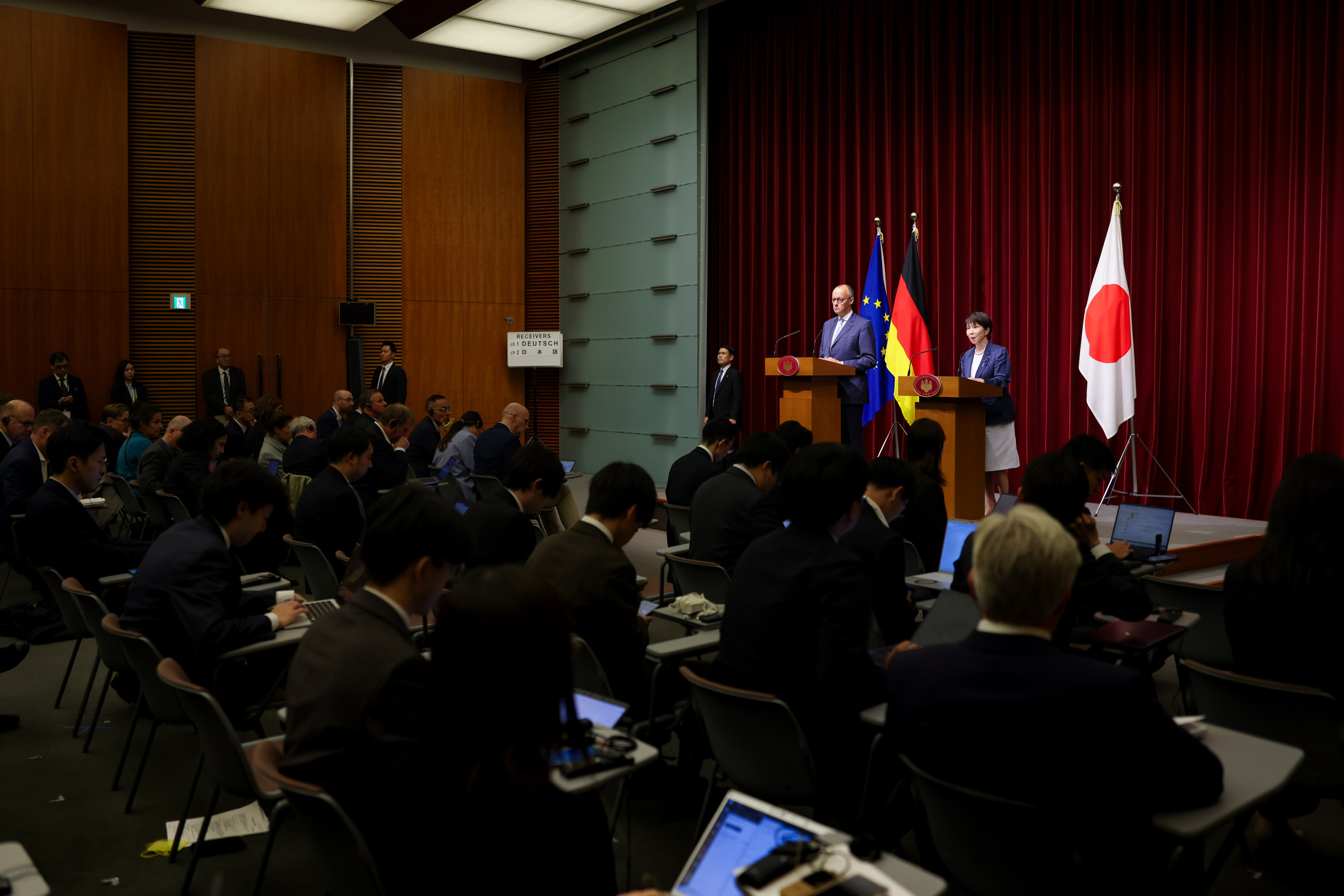 Joint press announcement (2)