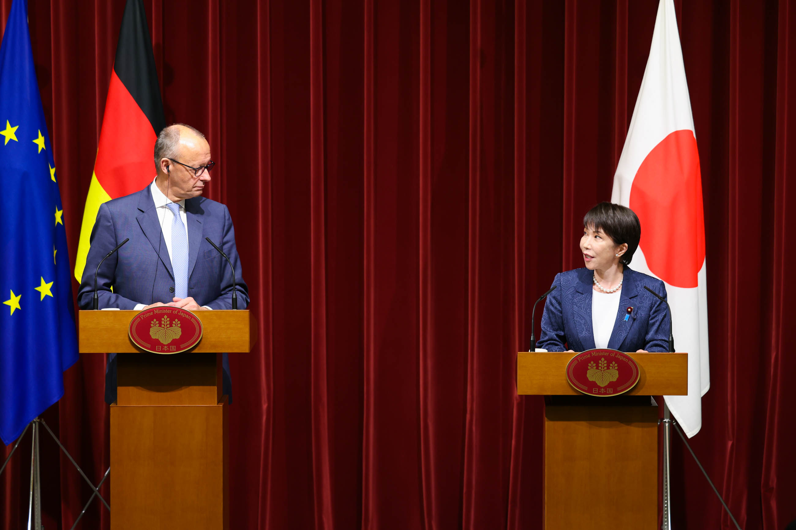 Joint press announcement (8)