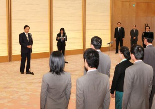 Photograph of the Prime Minister delivering an address to the representatives of the youths participating in the Ship for Southeast Asian Youth Program (SSEAYP)