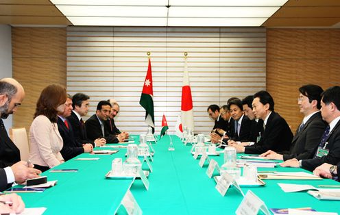 Photograph of the Japan-Jordan Summit Meeting 1