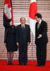 Photograph of Prime Minister Hatoyama and Mrs. Hatoyama attending a commemorative photograph session with His Majesty King Norodom Sihamoni 2