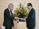 Photograph of Prime Minister Fukuda receiving the report from Mr. Yutaka Kosai, the Chair of the Tax Commission