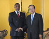 Photograph of PM Fukuda and President of the Republic of Congo Denis Sassou Nguesso