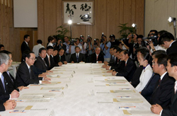 Photograph of the meeting of the parliamentary secretaries