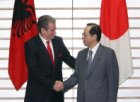 Photograph of Prime Minister Fukuda shaking hands with Prime Minister Berisha