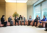 Photograph of Japan Prize laureates paying a courtesy call on the Prime Minister