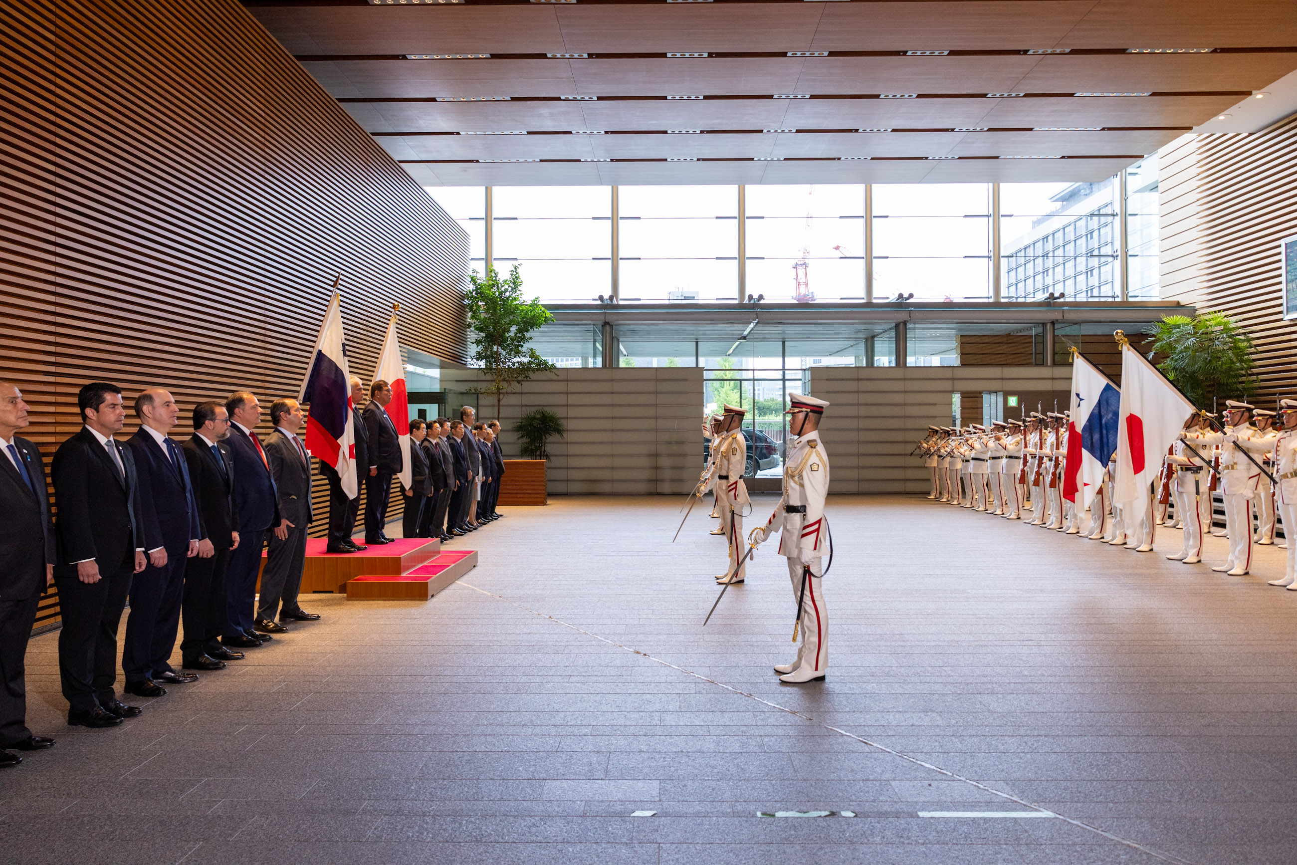 Salute and guard of honor ceremony (1)