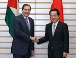 Photograph of Prime Minister Kan shaking hands with Prime Minister Rifai of Jordan 1