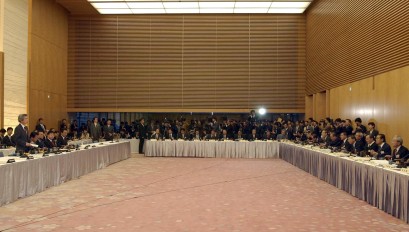 Prime Minister Attends Meeting of Nation's Prefectural Governors