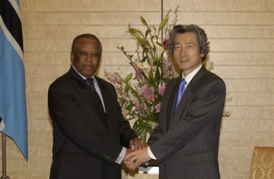 Prime Minister Meets with President of Botswana