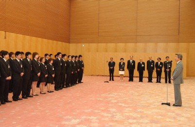 Japan Team for World Skills Competition Pays a Courtesy Call on Prime Minister 